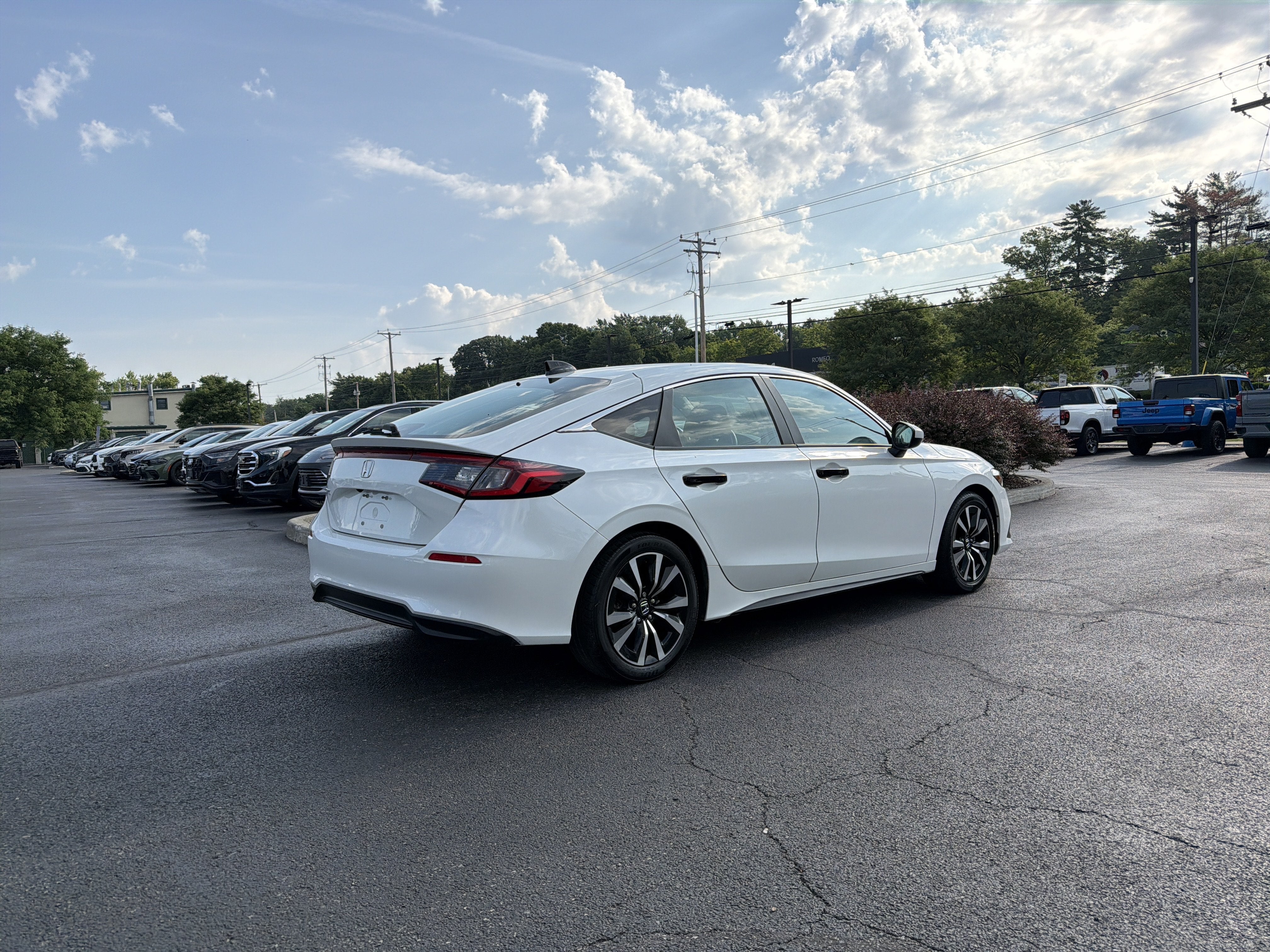 2024 Honda Civic Hatchback EX-L