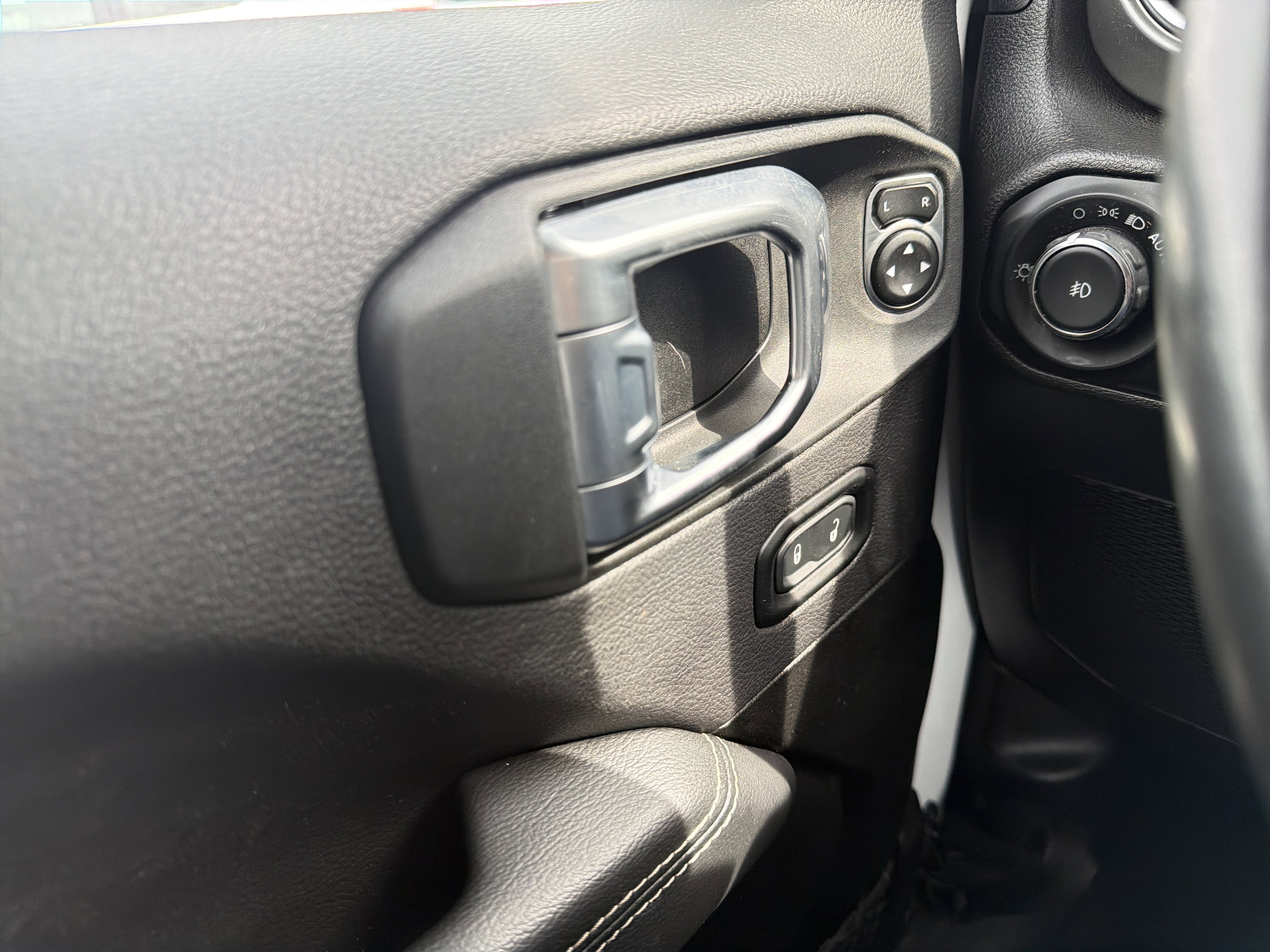 2023 Jeep Wrangler 4-Door Sahara 4x4