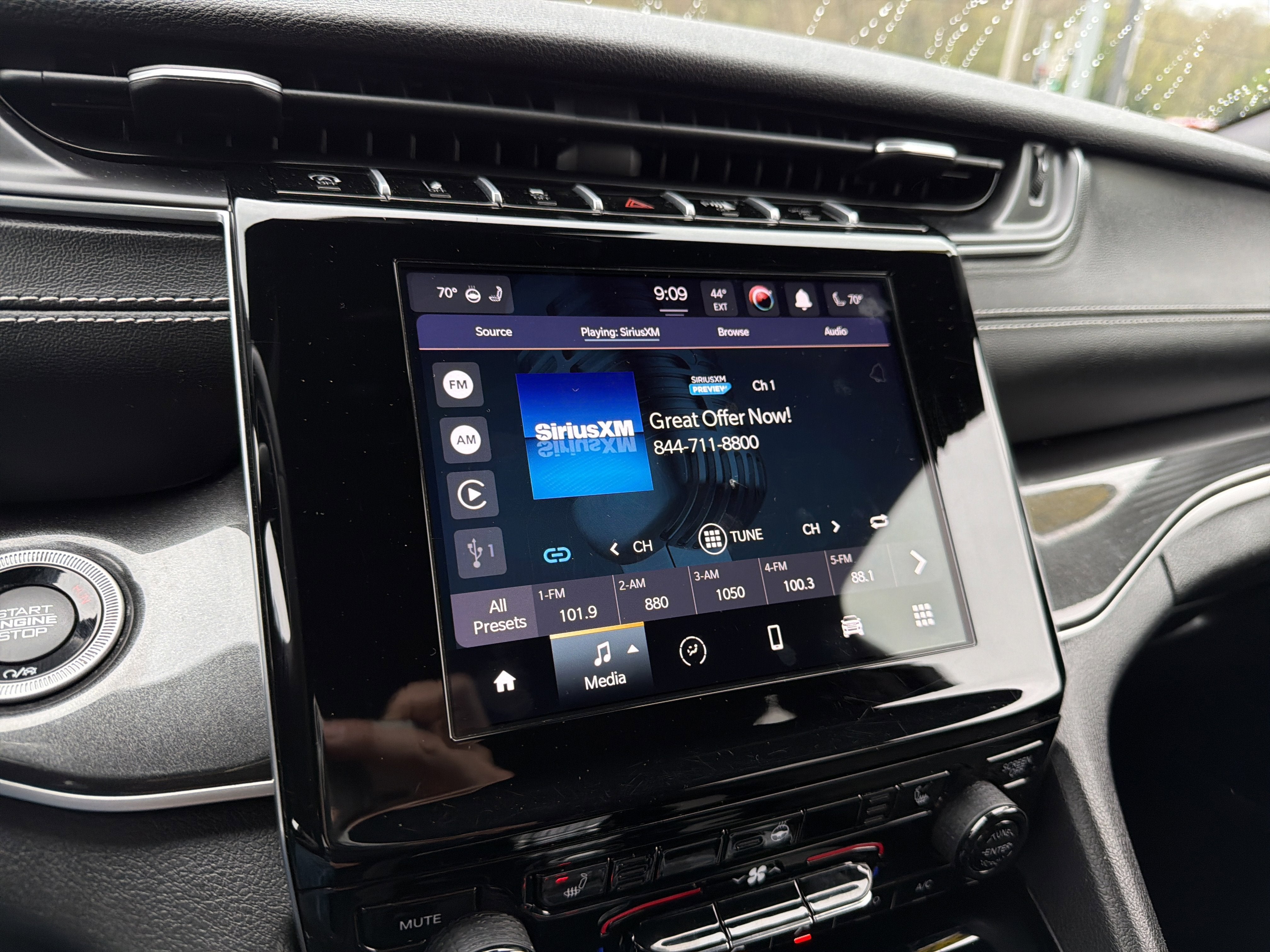 2022 Jeep Grand Cherokee L Altitude 4x4