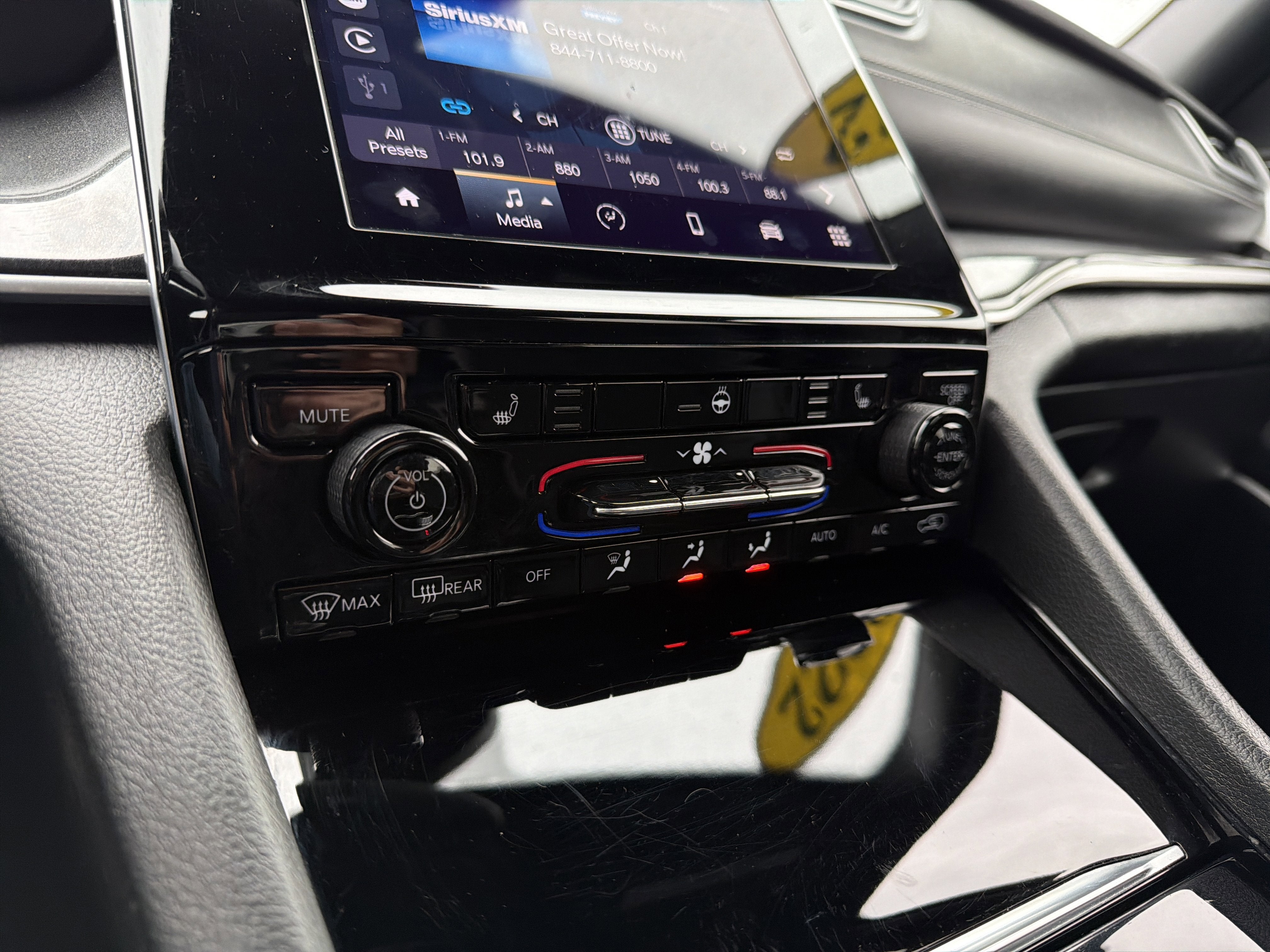 2022 Jeep Grand Cherokee L Altitude 4x4