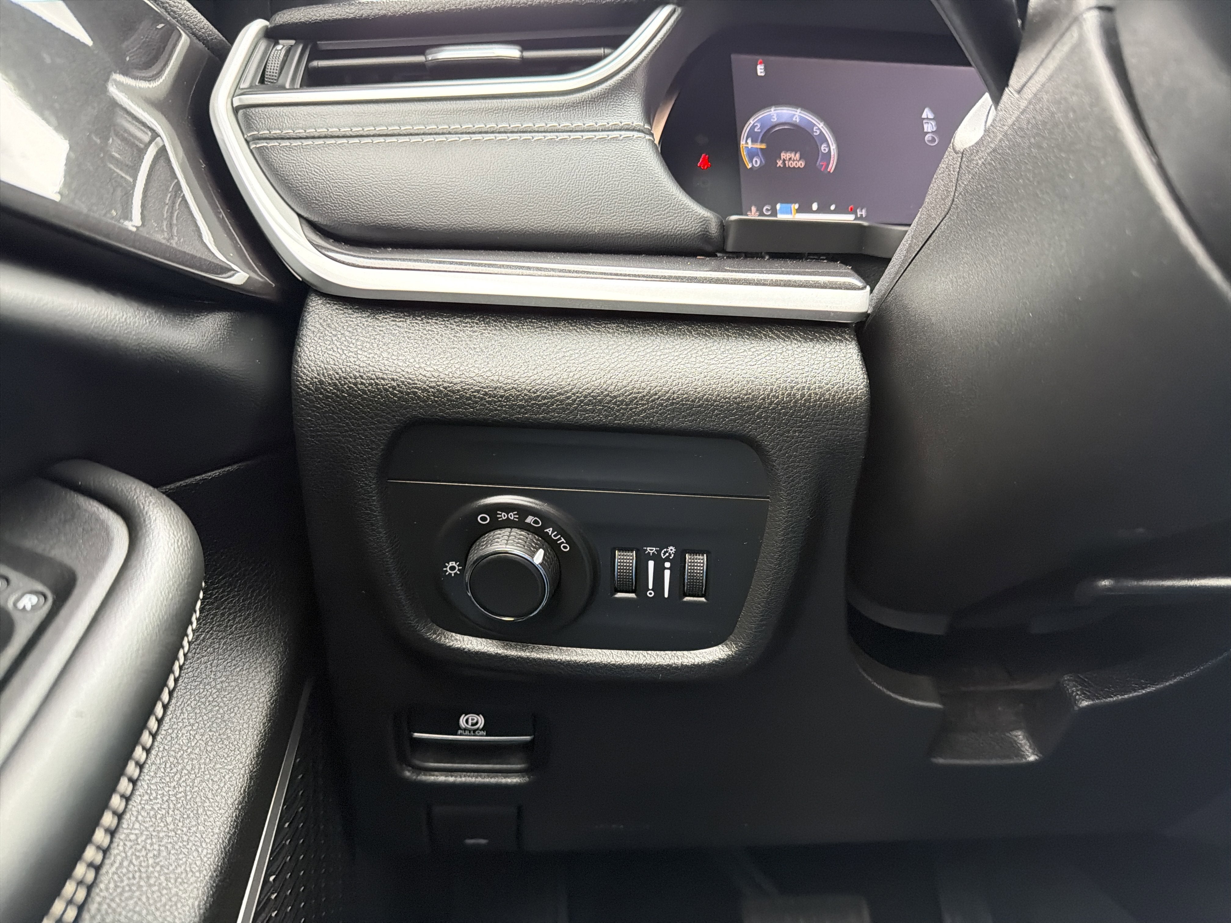 2022 Jeep Grand Cherokee L Altitude 4x4