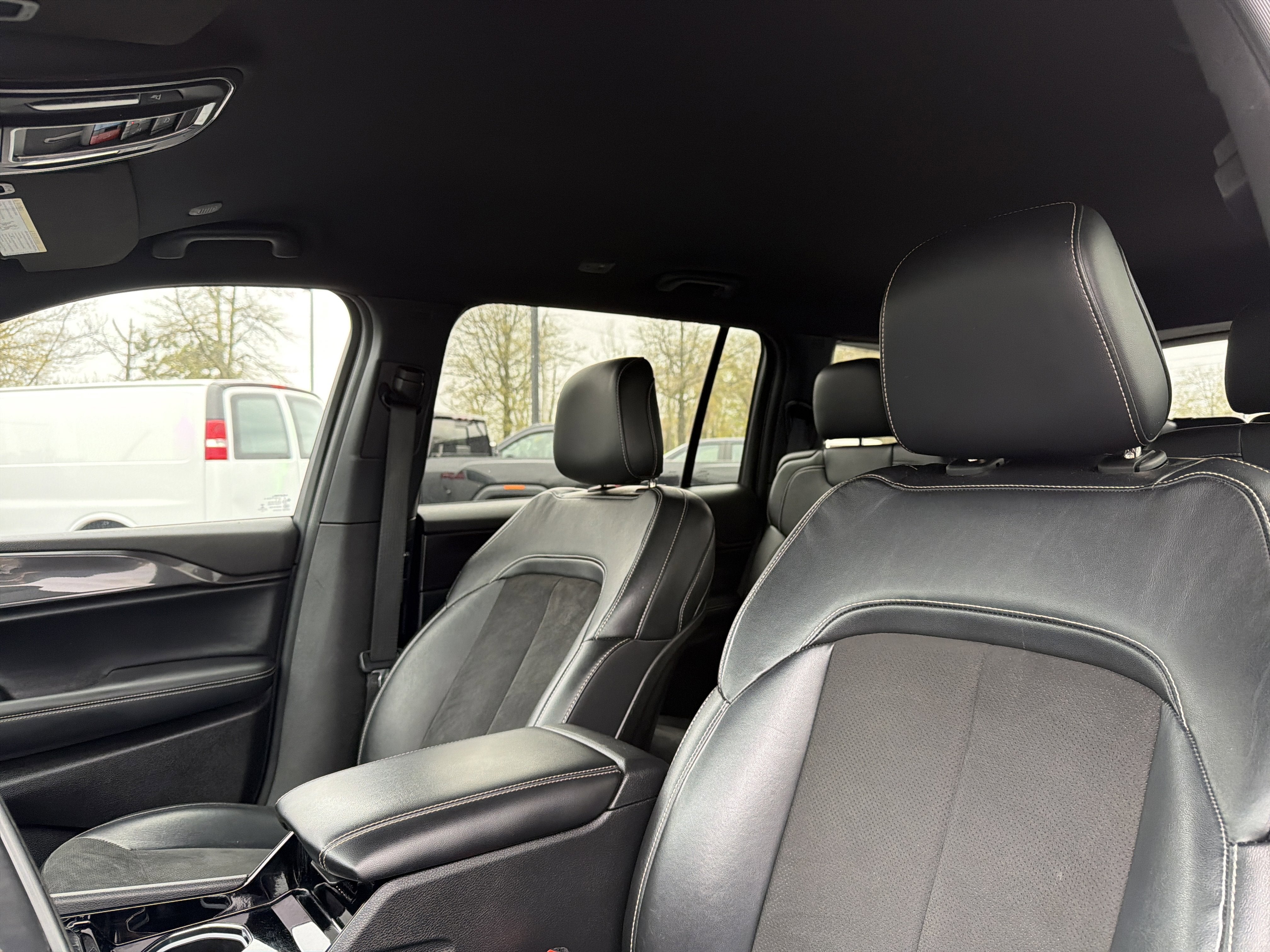 2022 Jeep Grand Cherokee L Altitude 4x4