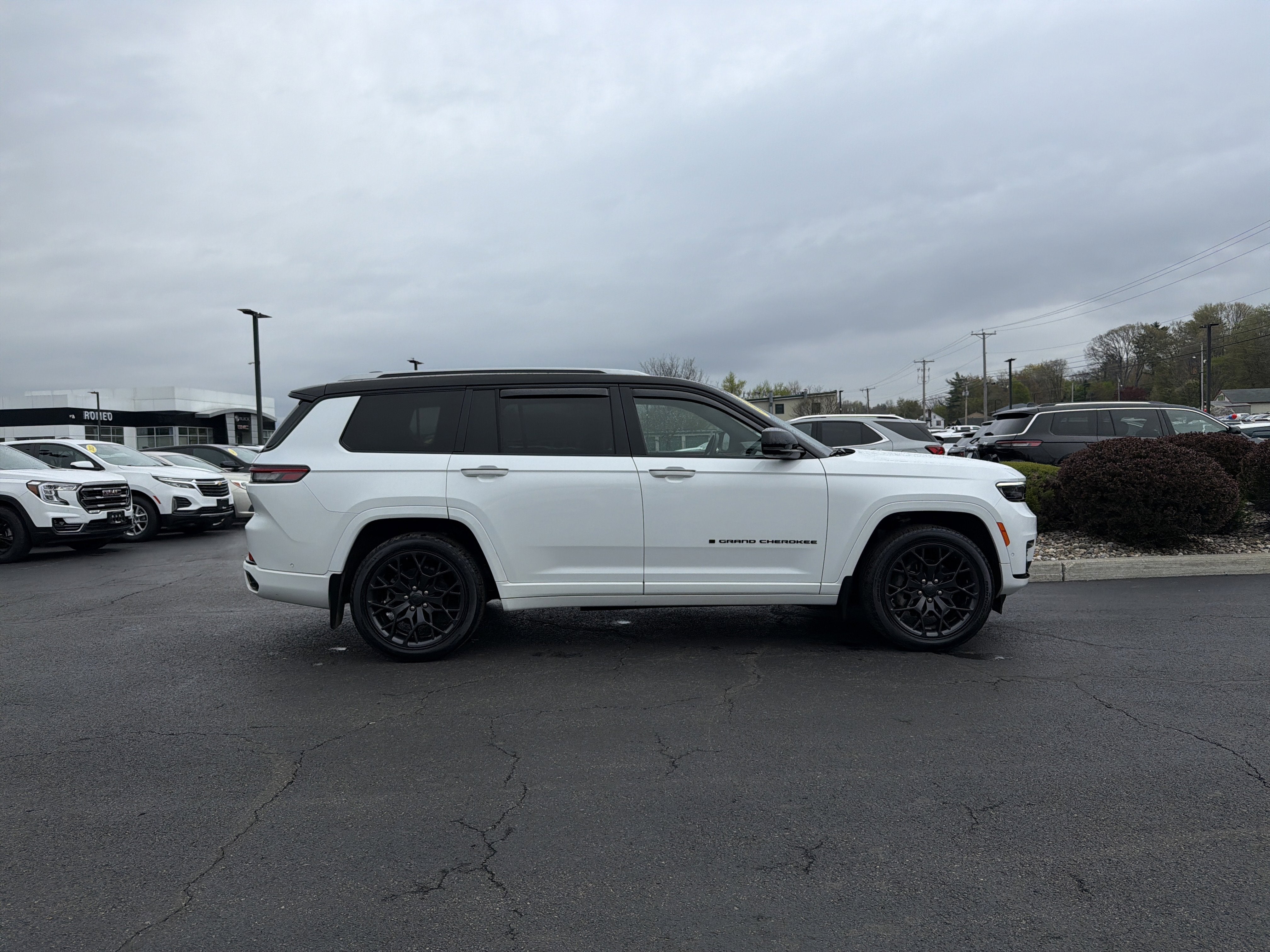 2023 Jeep Grand Cherokee L Summit Reserve
