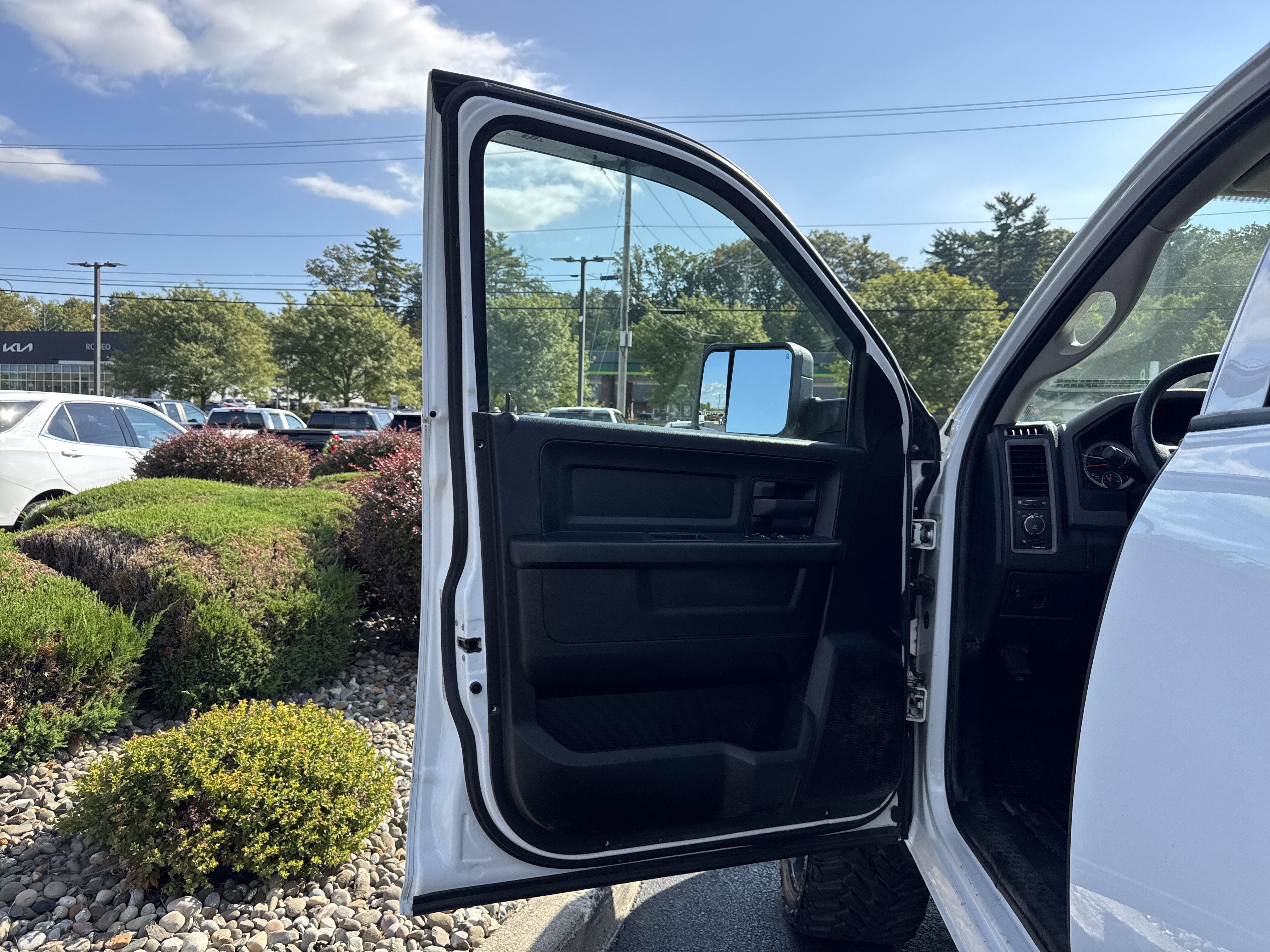 2019 RAM 1500 Classic Express Quad Cab 4x4 6'4" Box