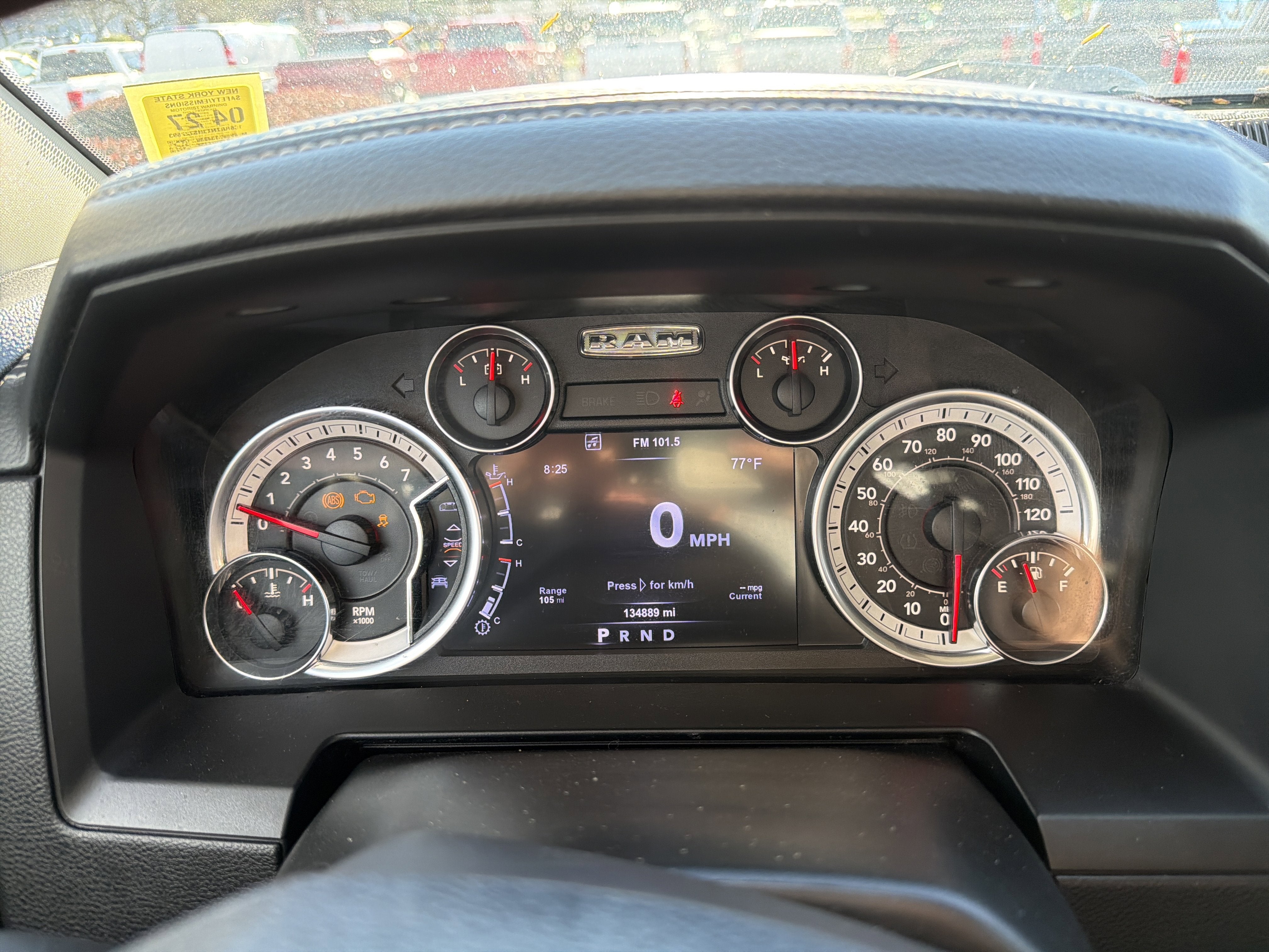 2017 RAM 1500 Laramie Crew Cab 4x4 5'7" Box