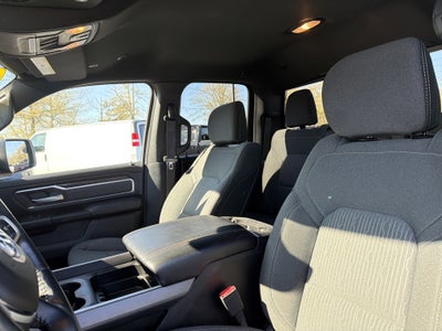 2021 RAM 1500 Big Horn Quad Cab 4x4 6'4" Box