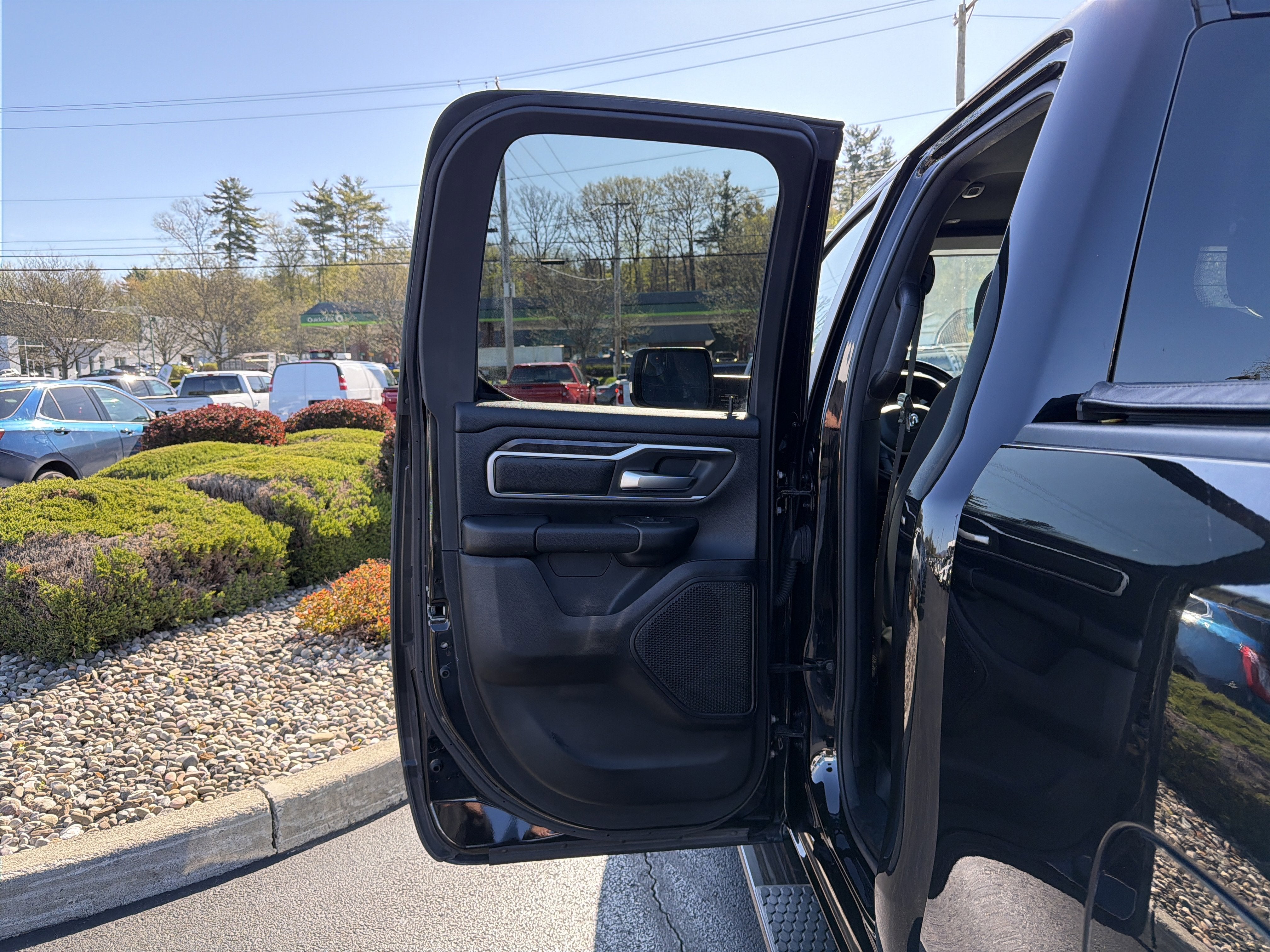 2021 RAM 1500 Big Horn Quad Cab 4x4 6'4" Box