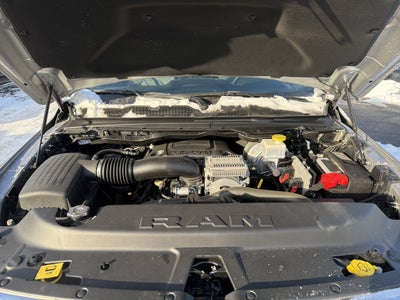 2022 RAM 1500 Big Horn Crew Cab 4x4 5'7" Box