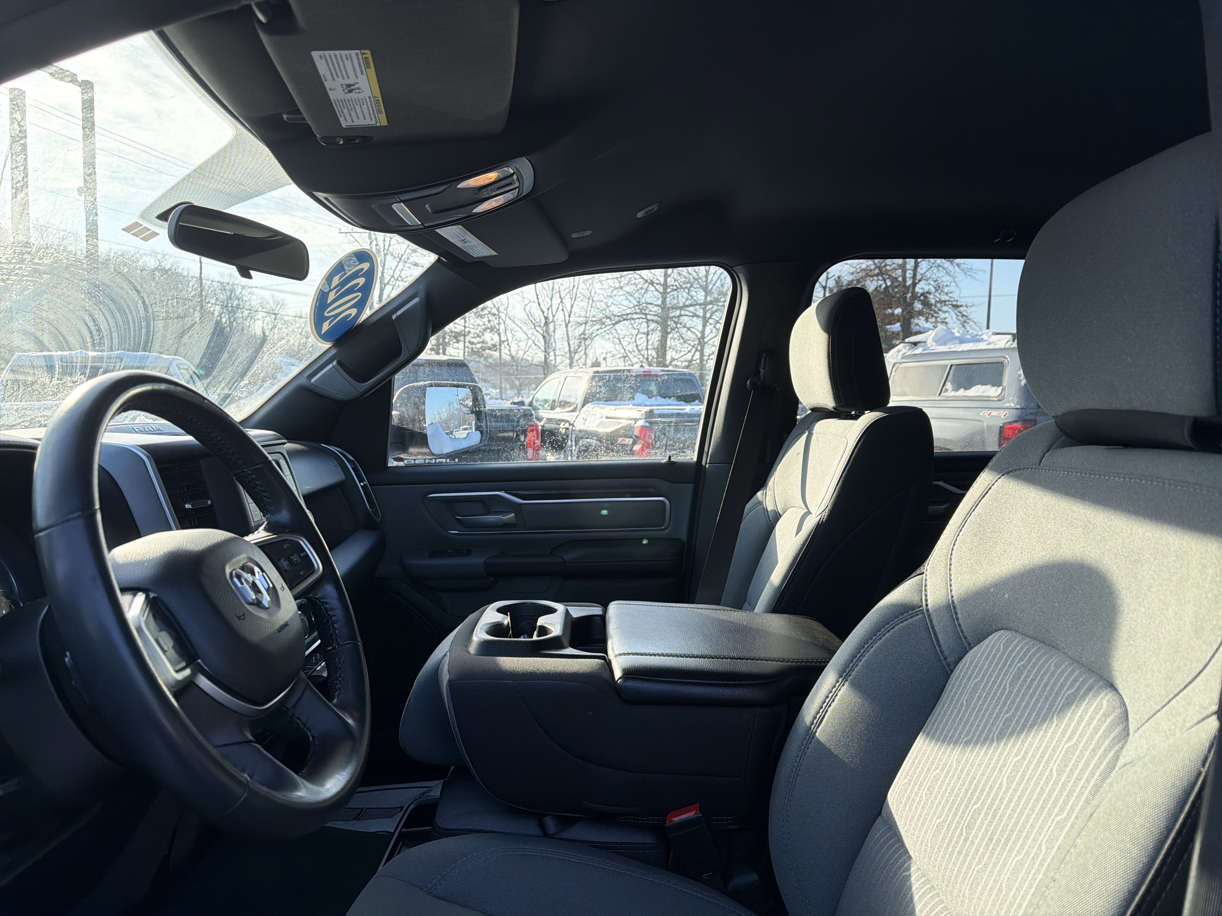 2022 RAM 1500 Big Horn Crew Cab 4x4 5'7" Box
