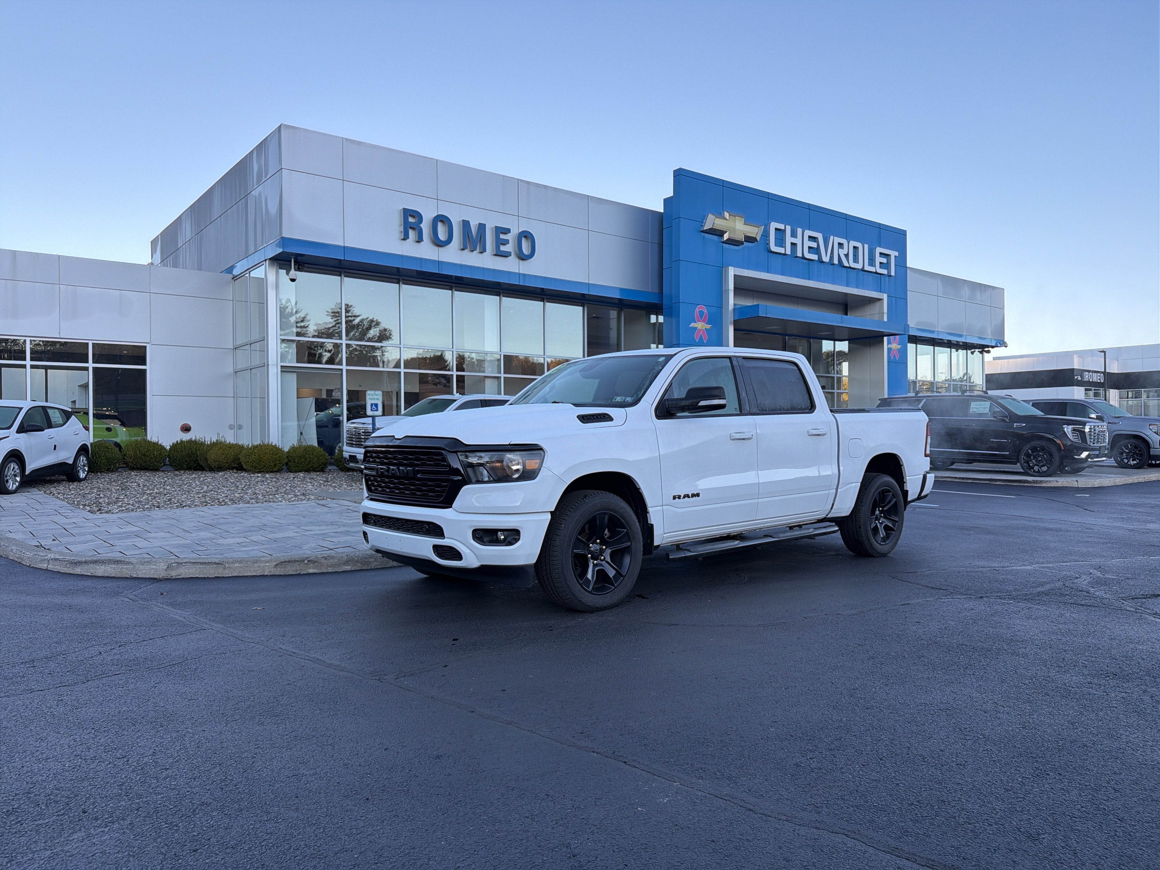 2022 RAM 1500 Big Horn Crew Cab 4x4 5'7" Box