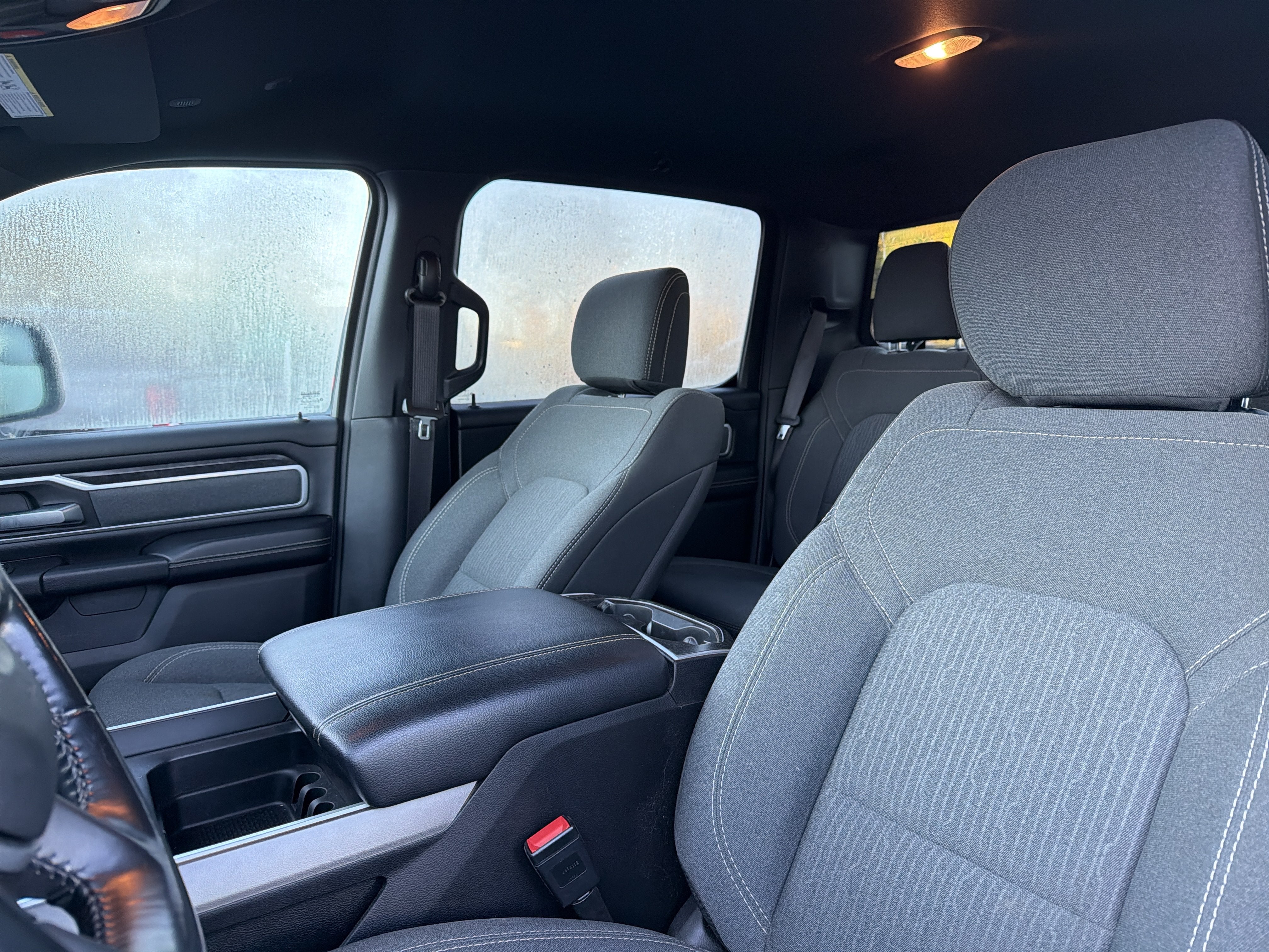 2022 RAM 1500 Big Horn Crew Cab 4x4 5'7" Box