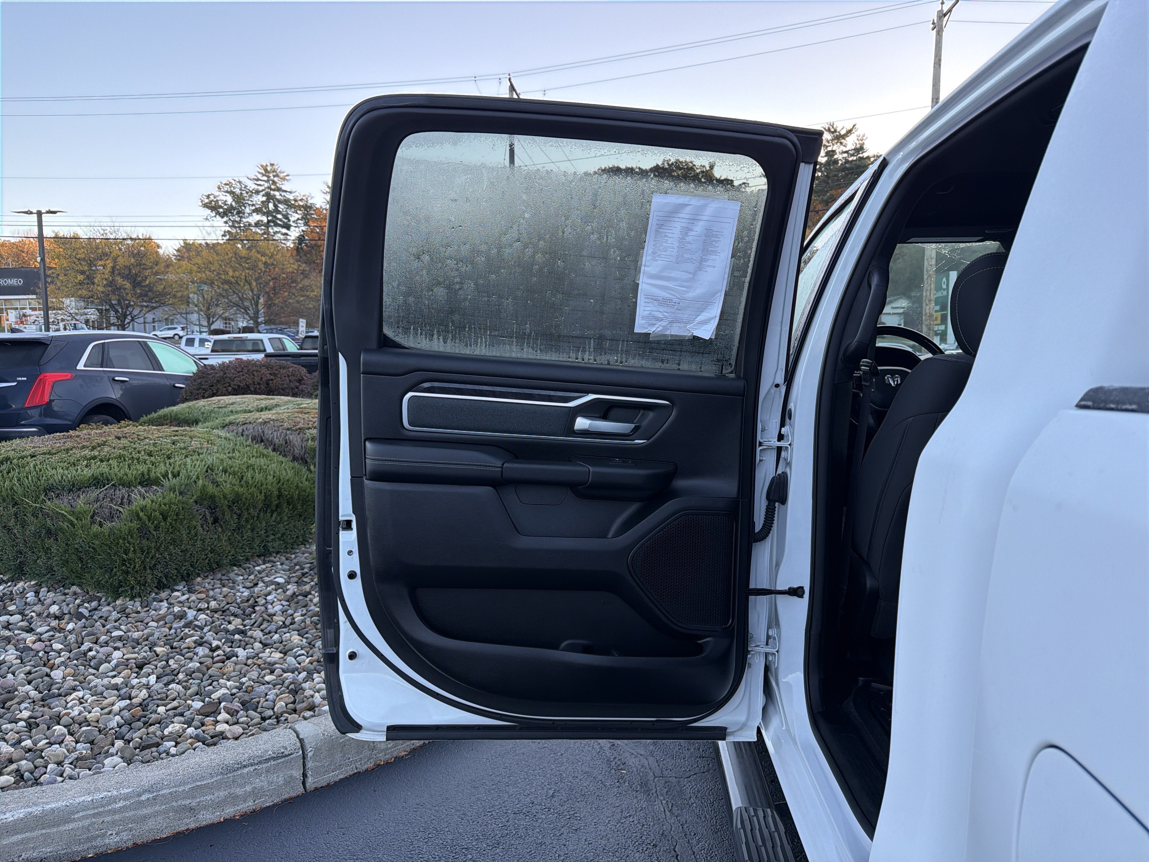 2022 RAM 1500 Big Horn Crew Cab 4x4 5'7" Box