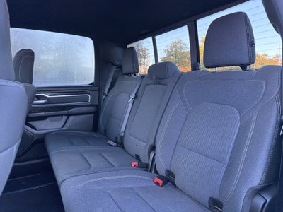 2022 RAM 1500 Big Horn Crew Cab 4x4 5'7" Box