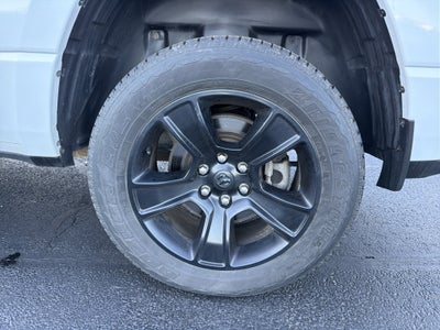 2022 RAM 1500 Big Horn Crew Cab 4x4 5'7" Box