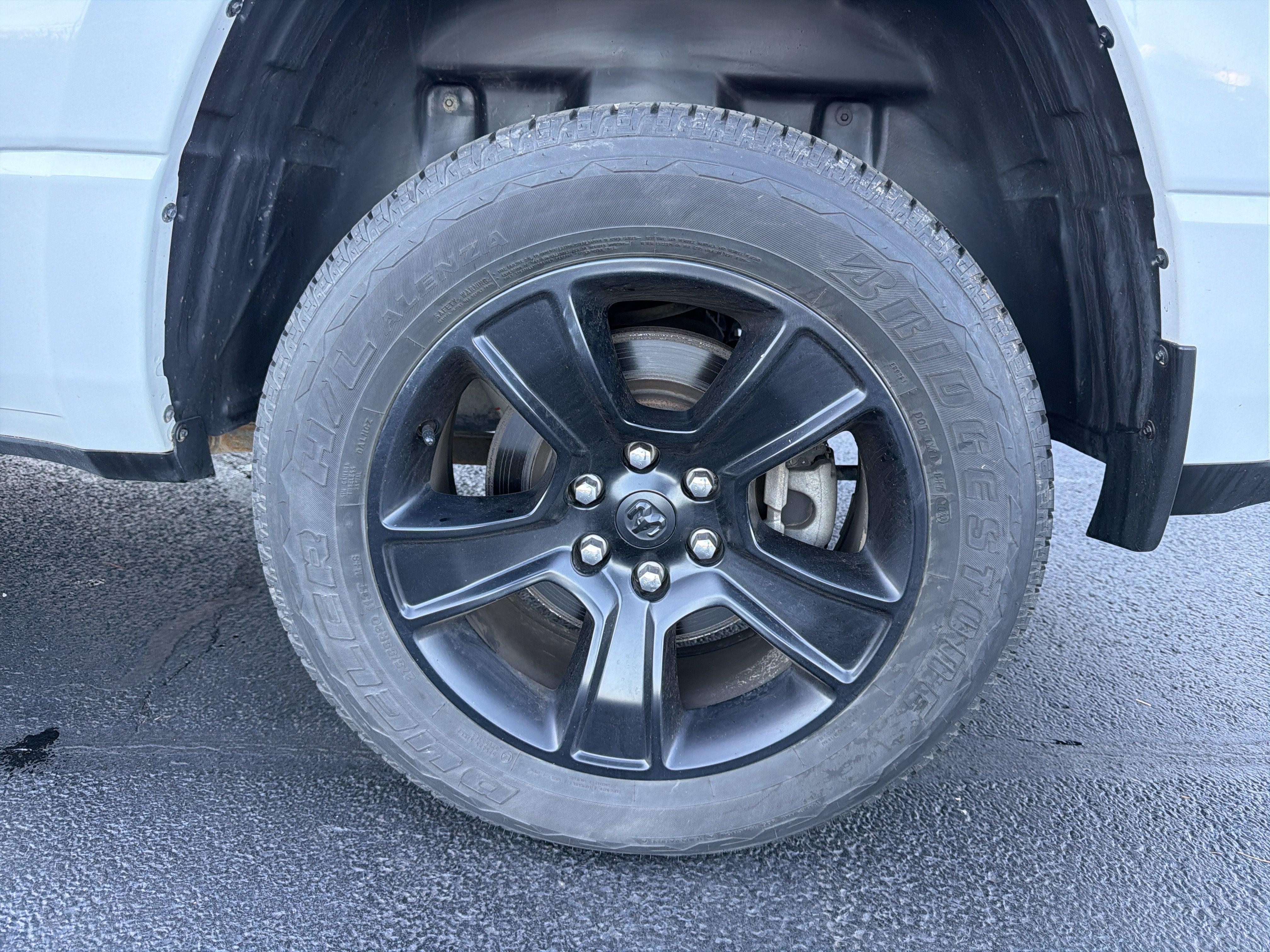 2022 RAM 1500 Big Horn Crew Cab 4x4 5'7" Box