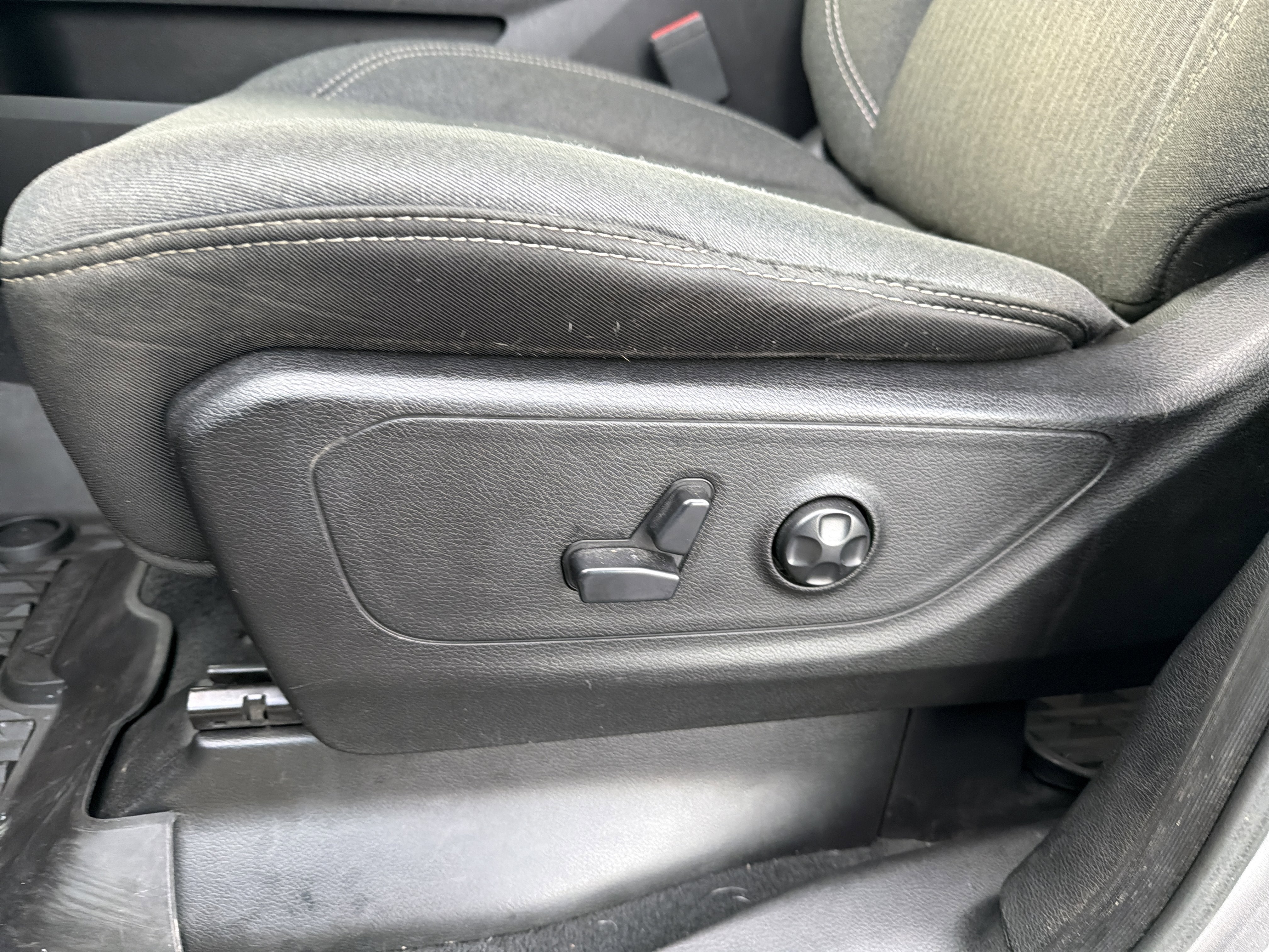 2019 RAM 1500 Big Horn/Lone Star Crew Cab 4x4 5'7" Box