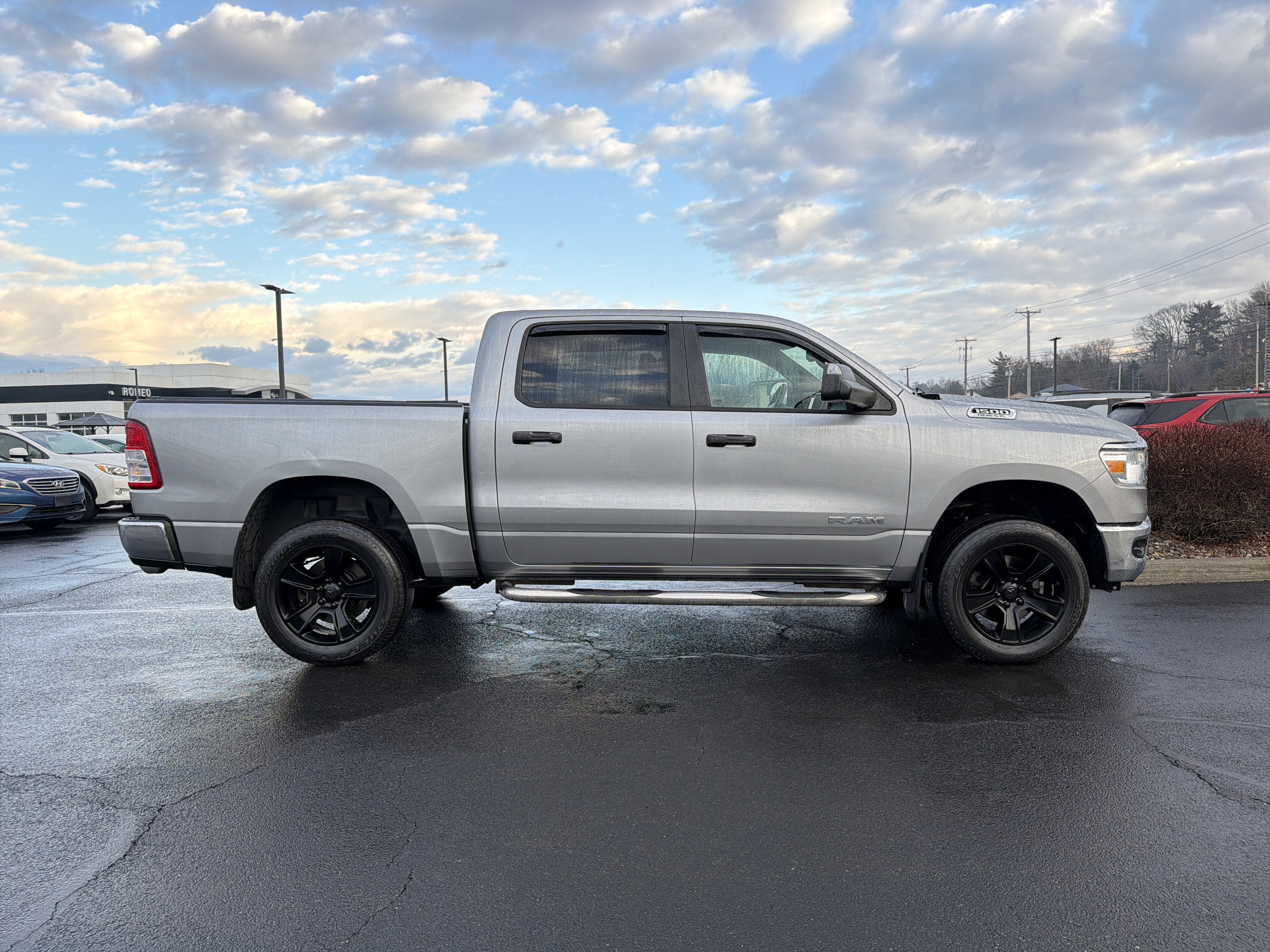 2019 RAM 1500 Big Horn/Lone Star Crew Cab 4x4 5'7" Box