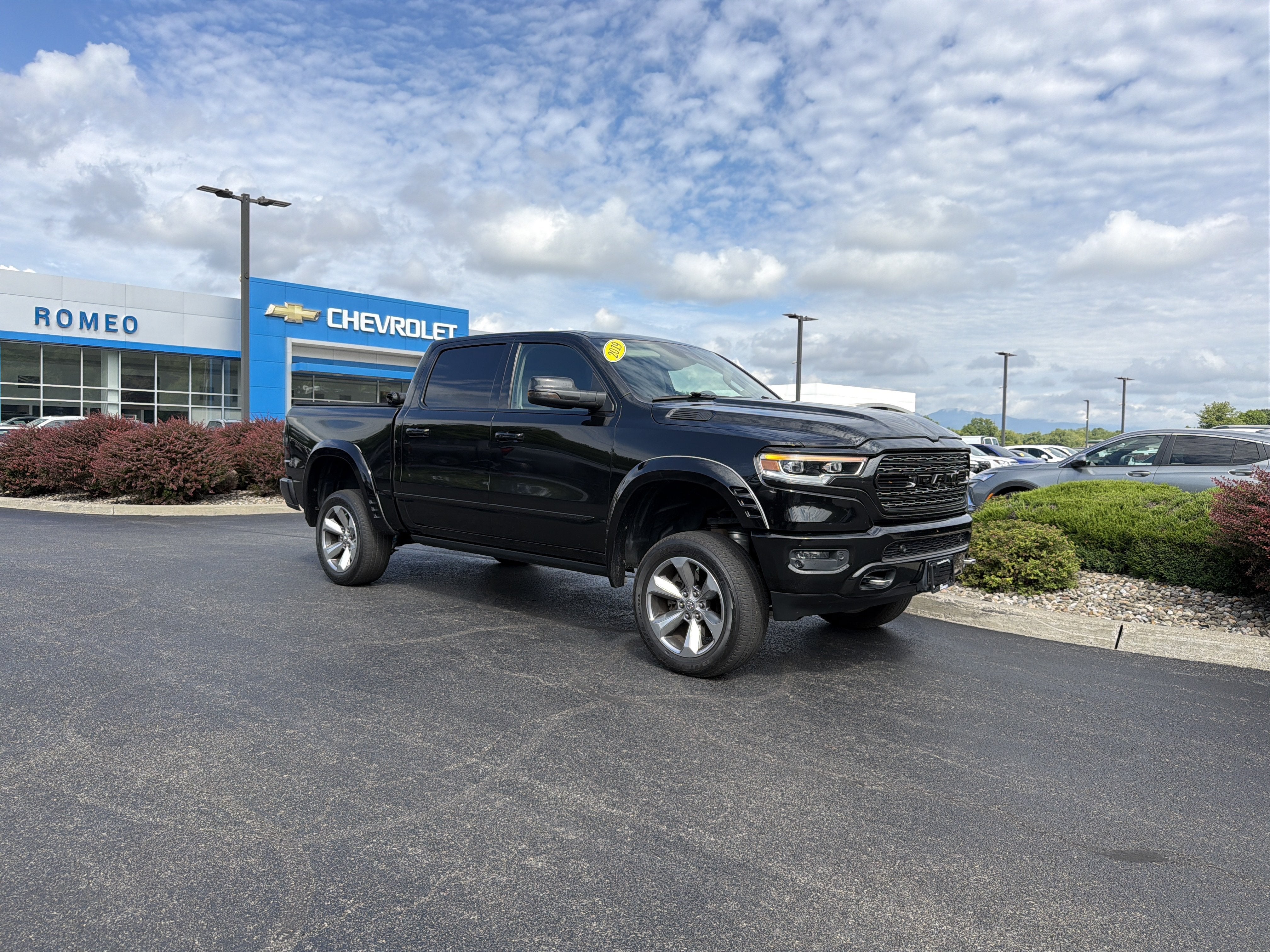 2019 RAM 1500 Limited Crew Cab 4x4 5'7" Box