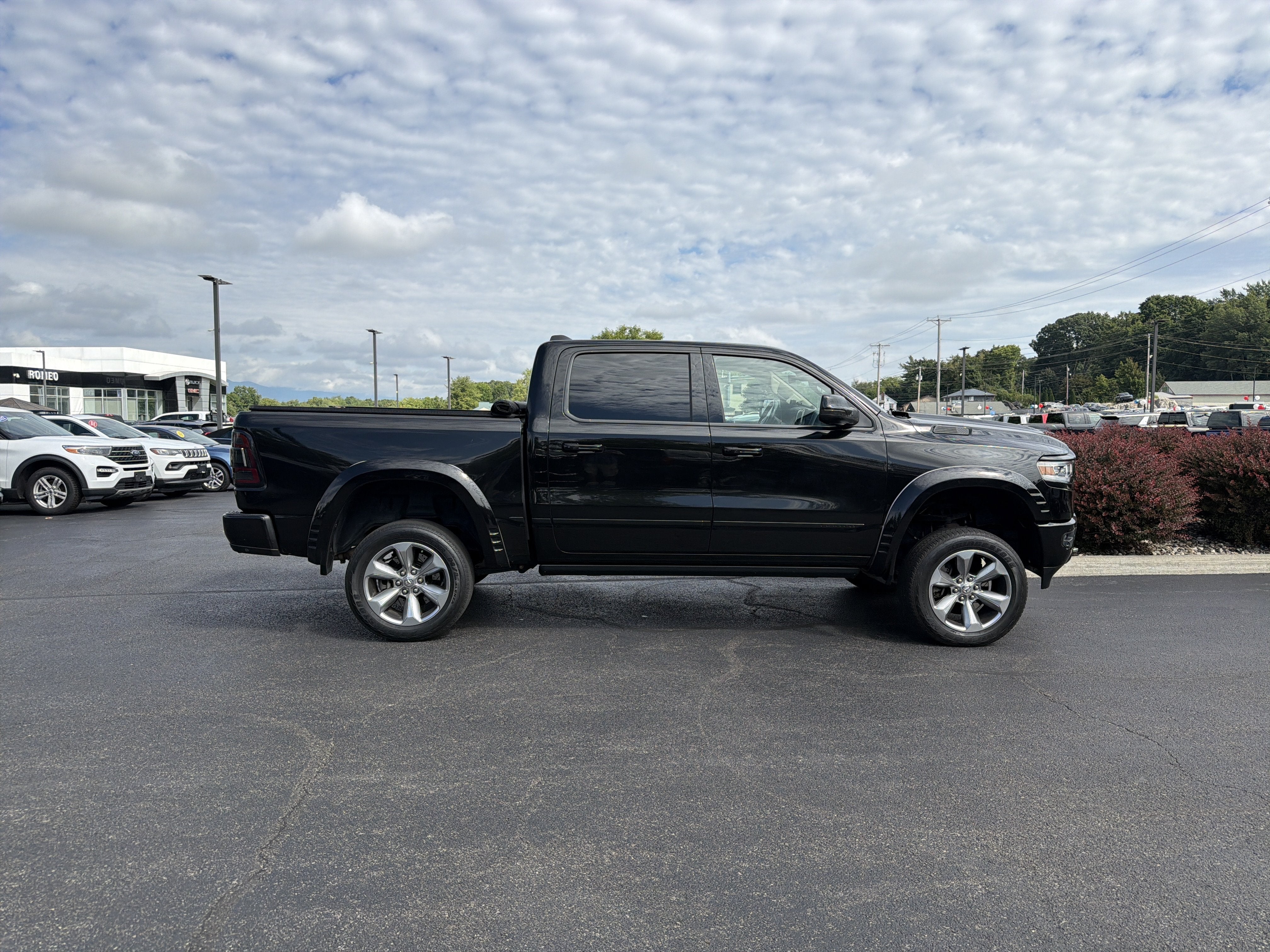 2019 RAM 1500 Limited Crew Cab 4x4 5'7" Box