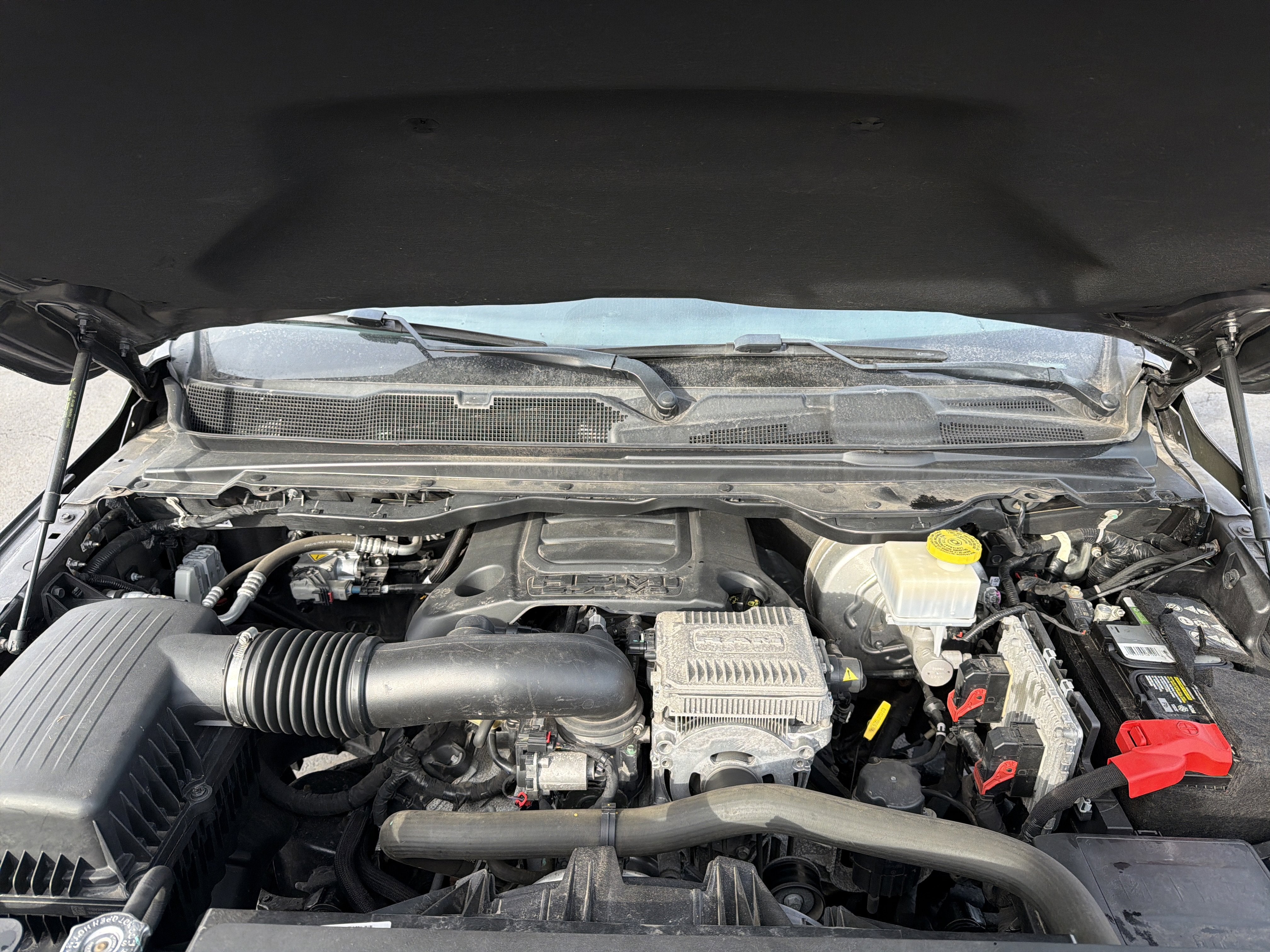 2021 RAM 1500 Laramie Crew Cab 4x4 6'4" Box