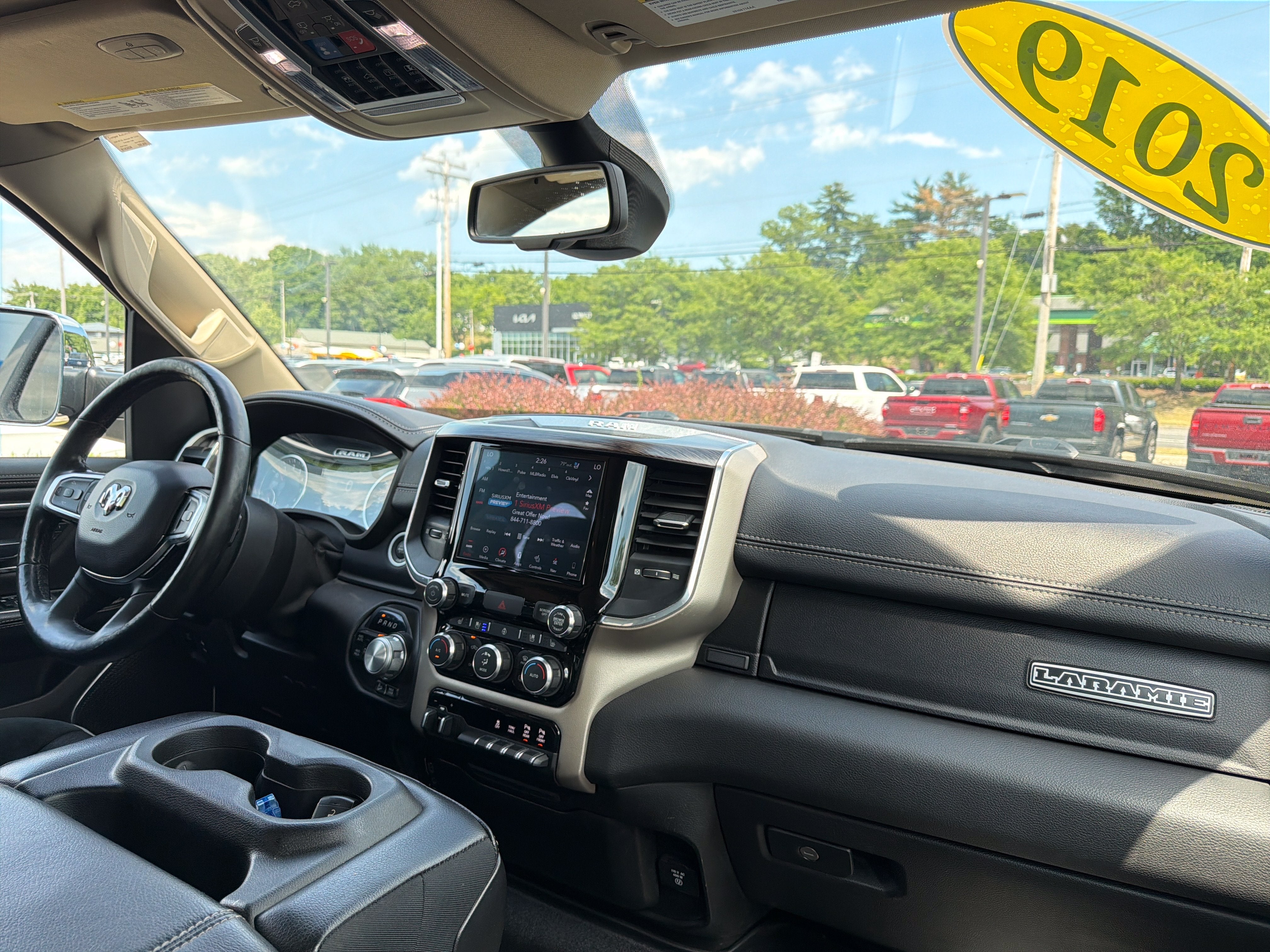 2019 RAM 1500 Laramie Crew Cab 4x4 6'4" Box
