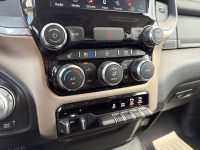 2019 RAM 1500 Laramie Crew Cab 4x4 6'4" Box