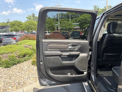 2019 RAM 1500 Laramie Crew Cab 4x4 6'4" Box