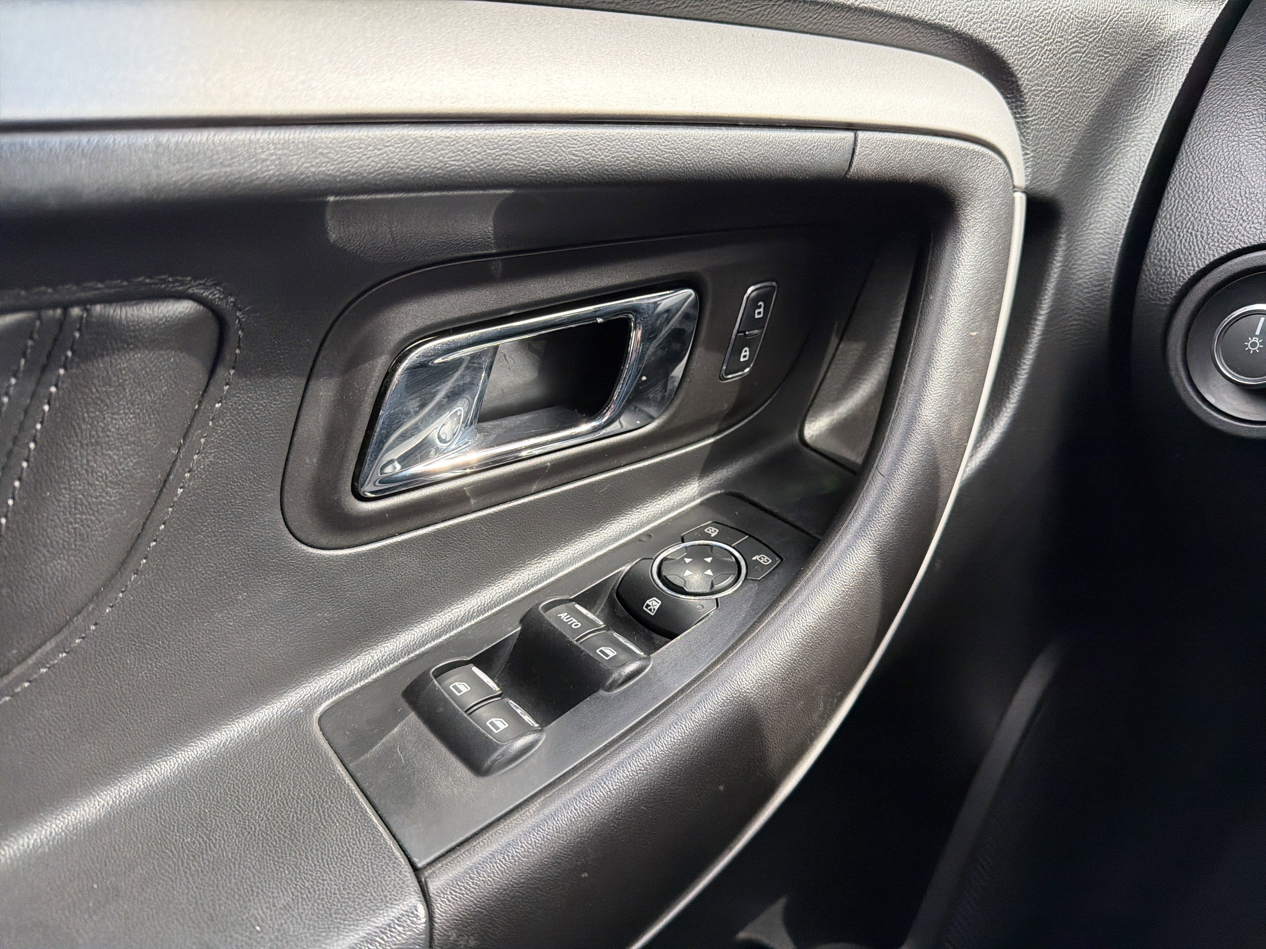 2016 Ford Taurus SEL