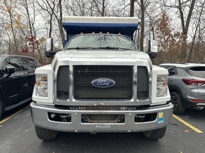 2019 Ford Super Duty F-750 Straight Base