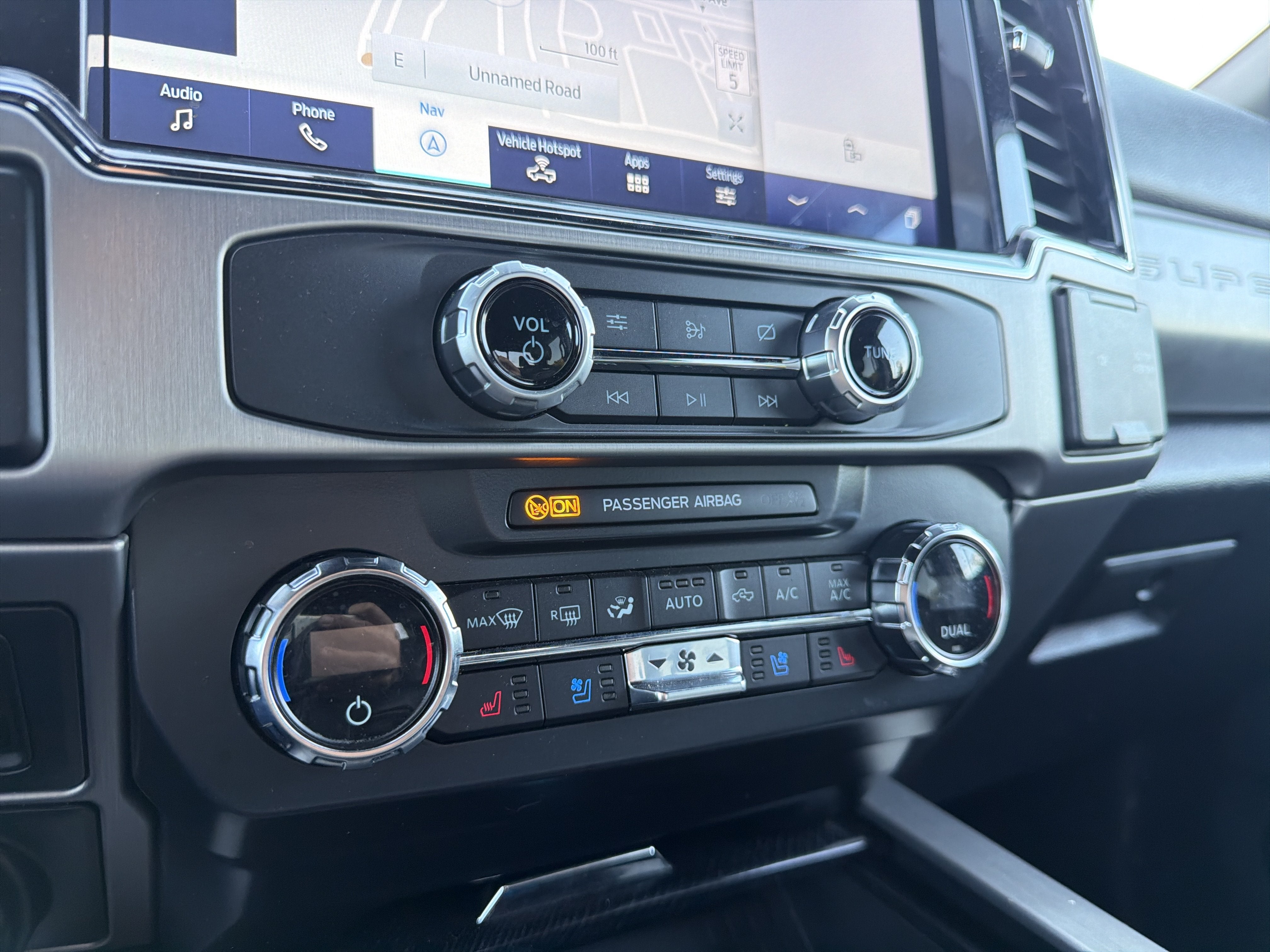 2022 Ford F-350 Platinum