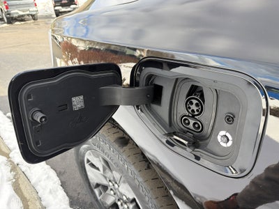 2023 Ford F-150 Lightning LARIAT