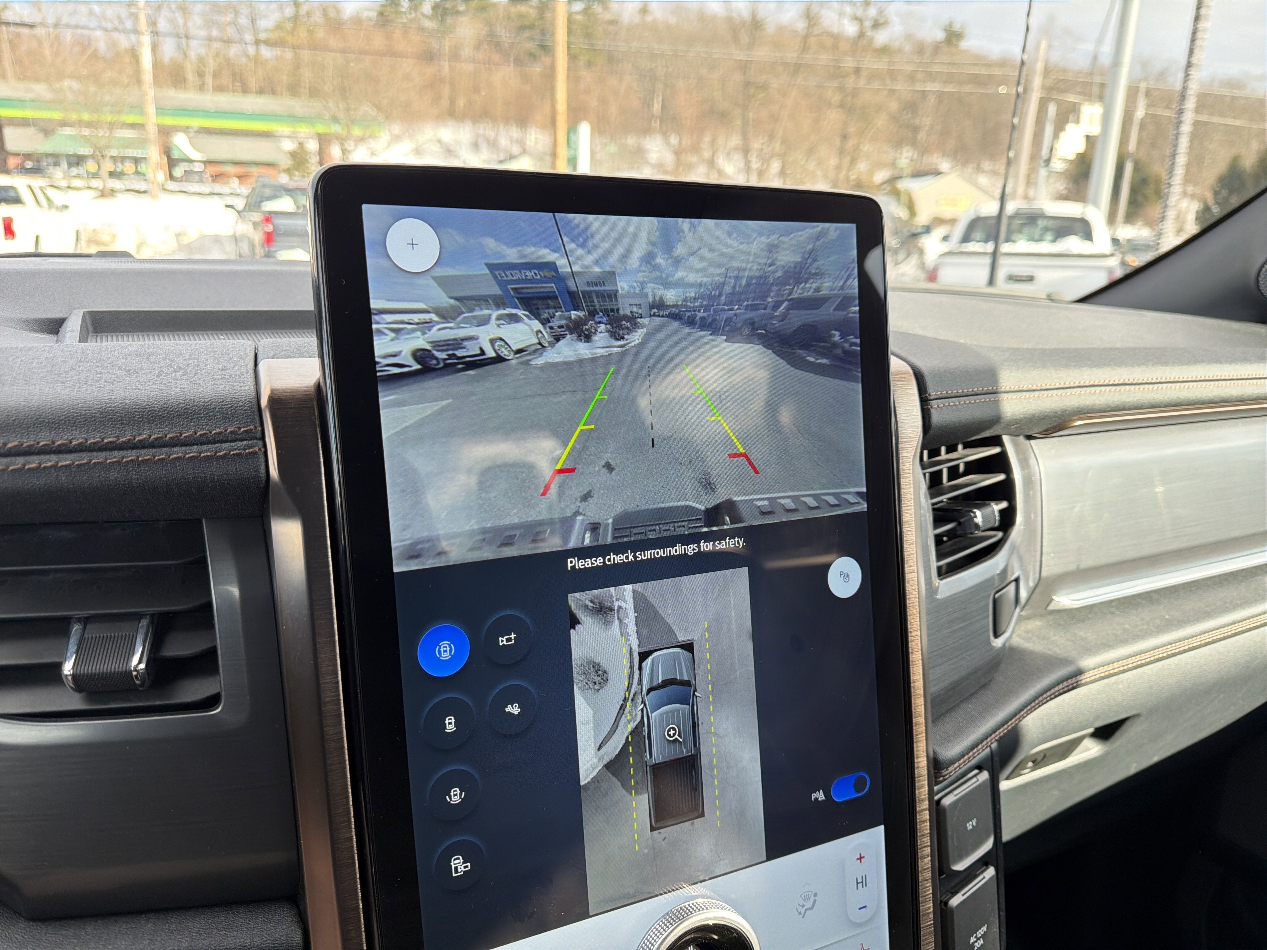 2023 Ford F-150 Lightning LARIAT