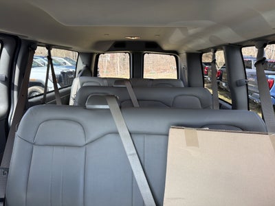 2025 Chevrolet Express Passenger 1LS