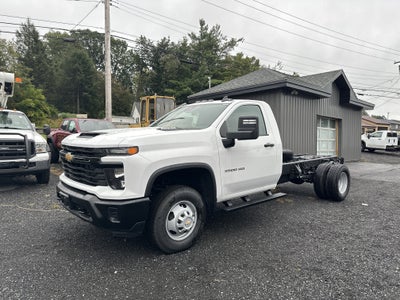 2025 Chevrolet Silverado 3500 HD Chassis Cab Work Truck