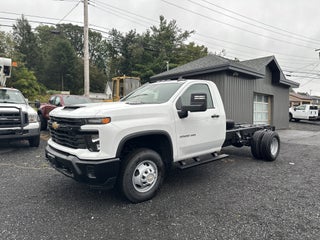 2025 Chevrolet Silverado 3500 HD Chassis Cab Work Truck