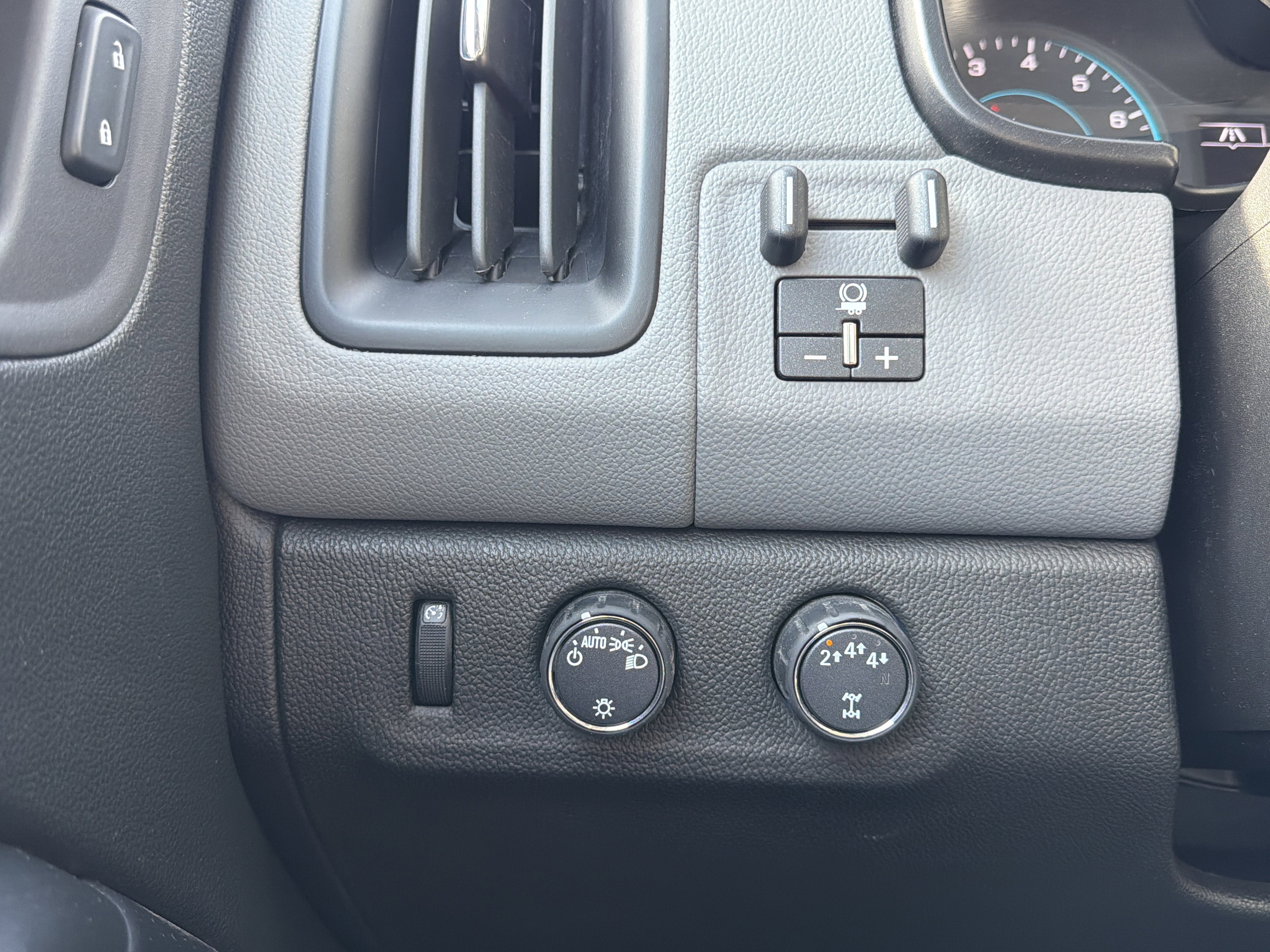 2022 Chevrolet Colorado WT
