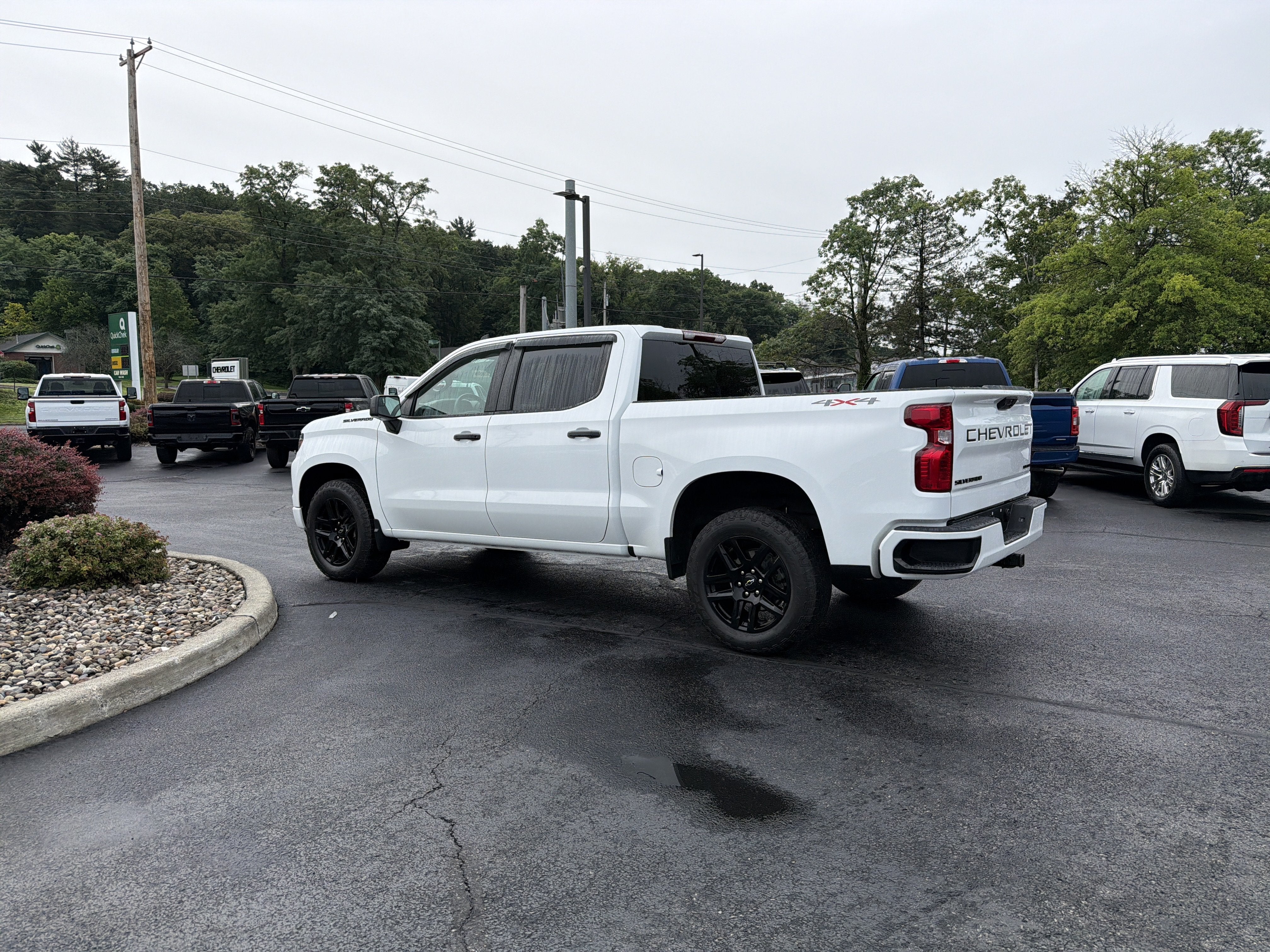 2024 Chevrolet Silverado 1500 Custom
