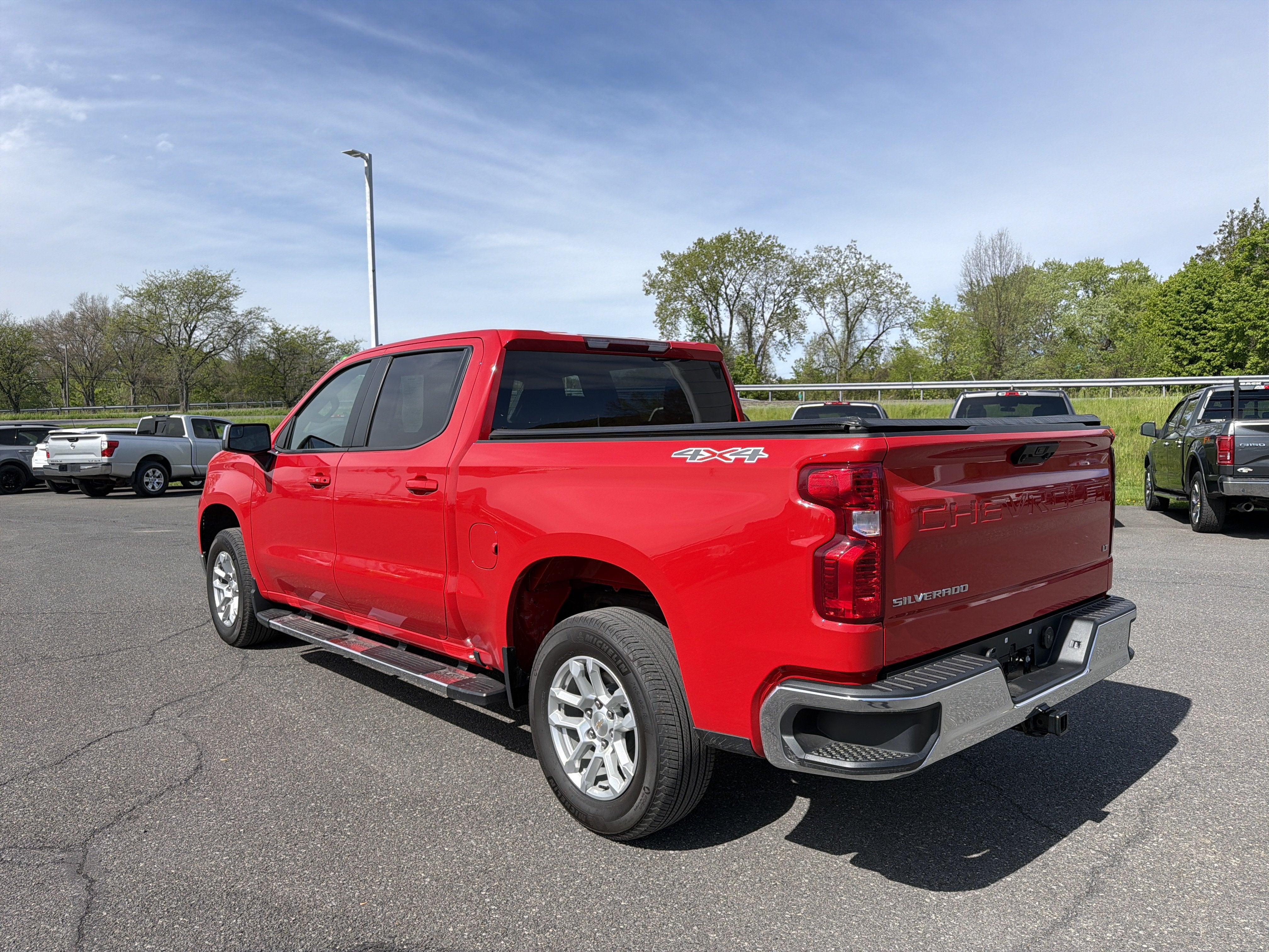 2024 Chevrolet Silverado 1500 LT (2FL)