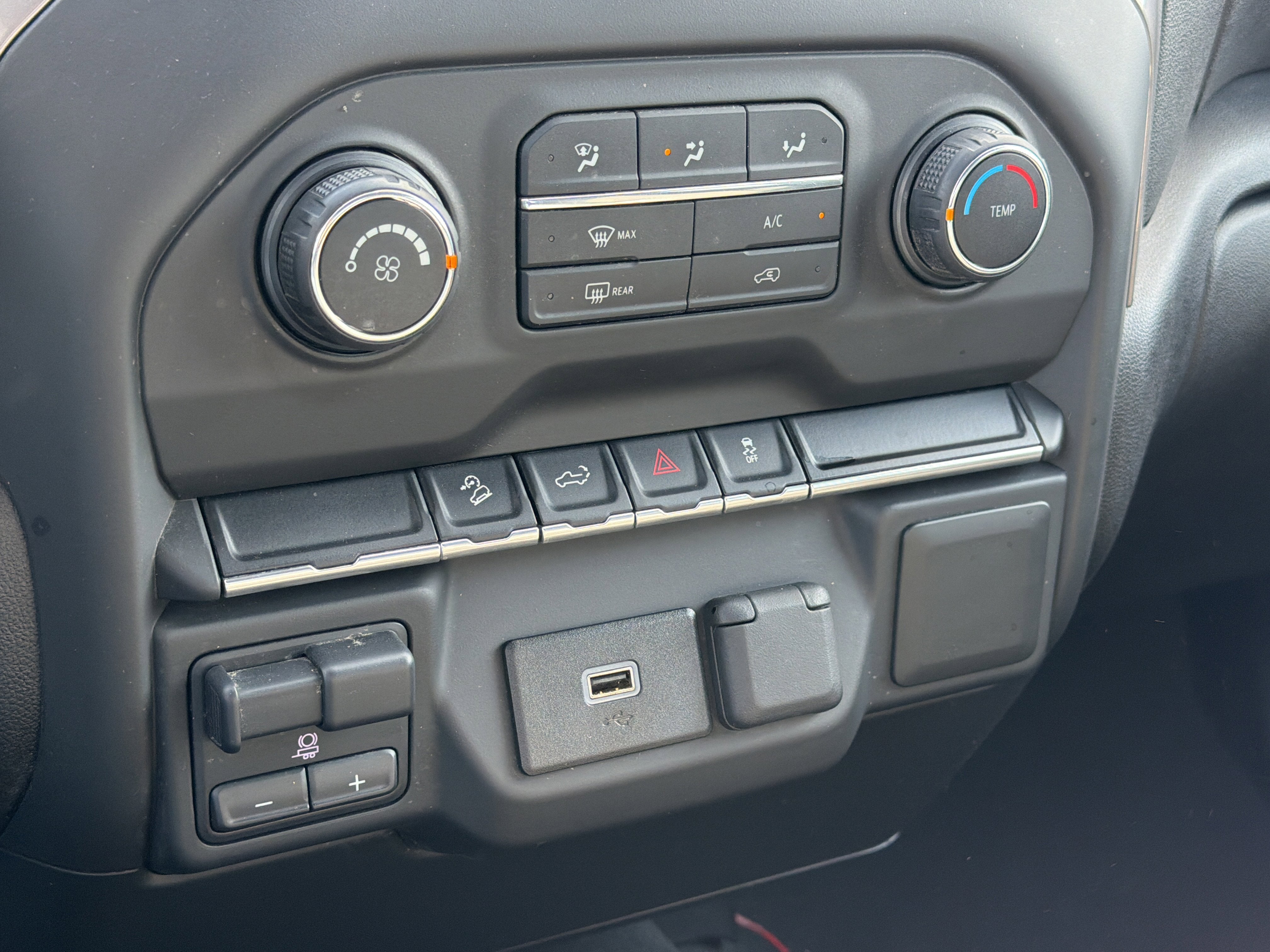 2020 Chevrolet Silverado 1500 Custom Trail Boss