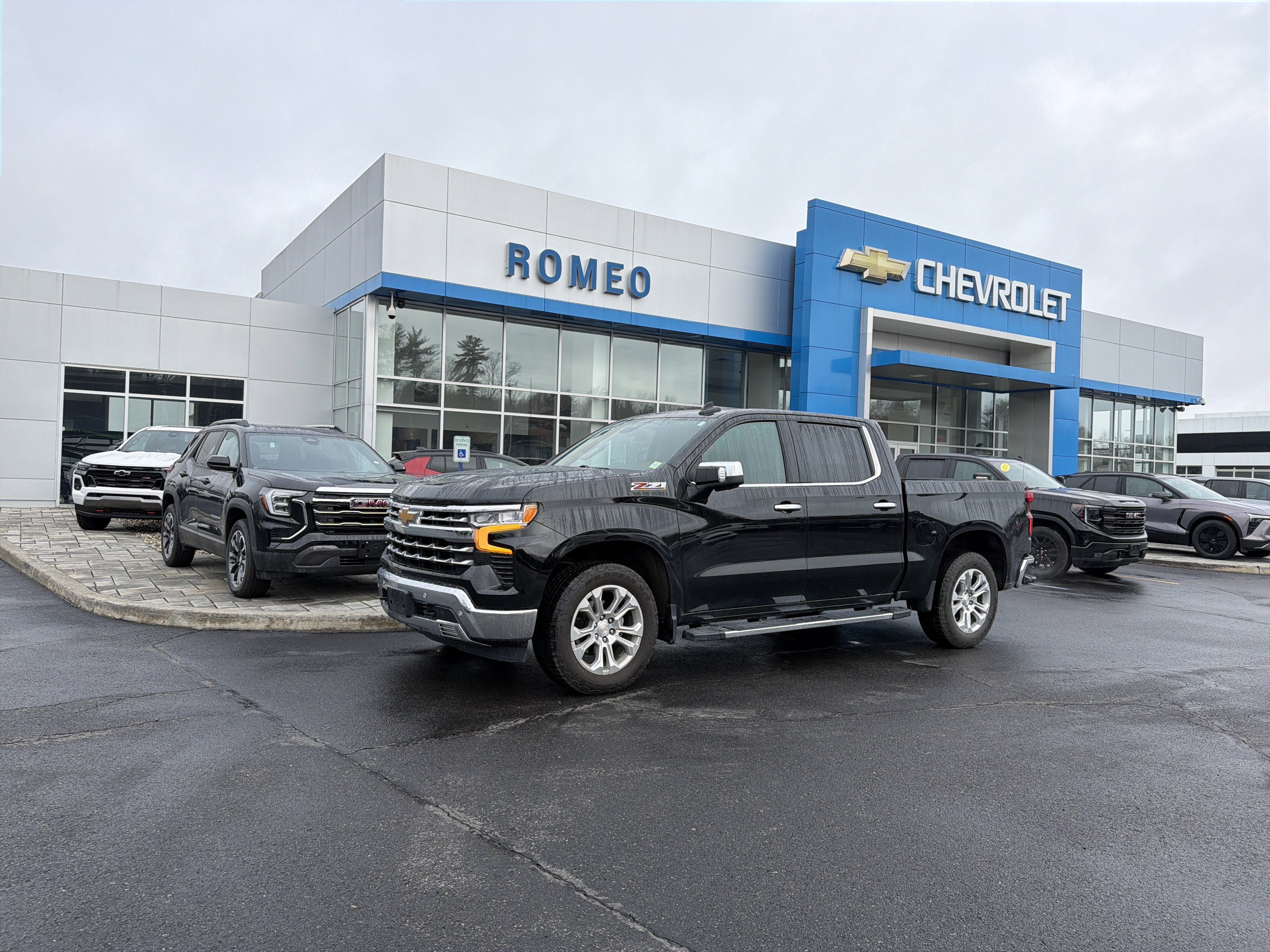 2024 Chevrolet Silverado 1500 LTZ