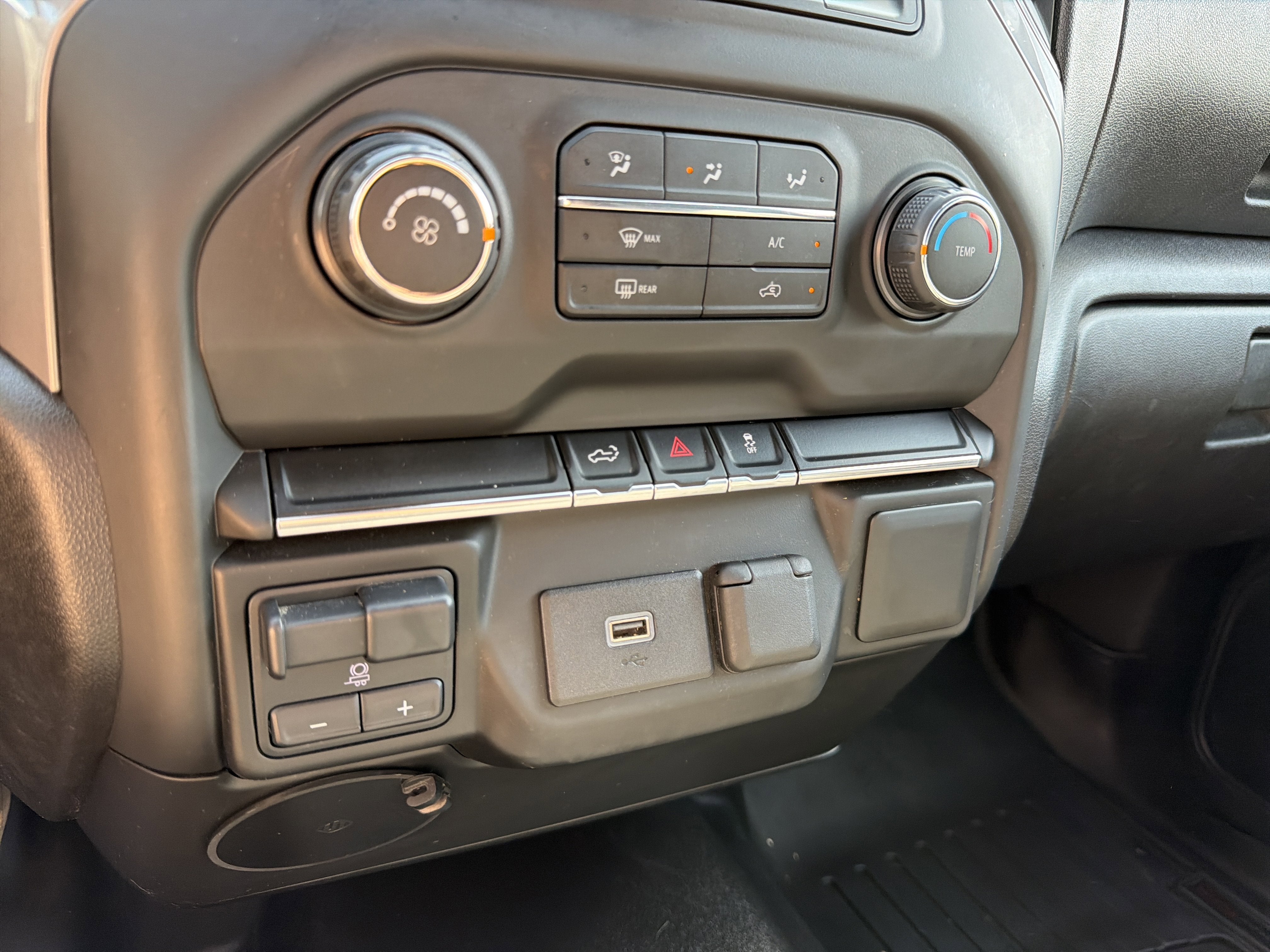 2020 Chevrolet Silverado 1500 Custom