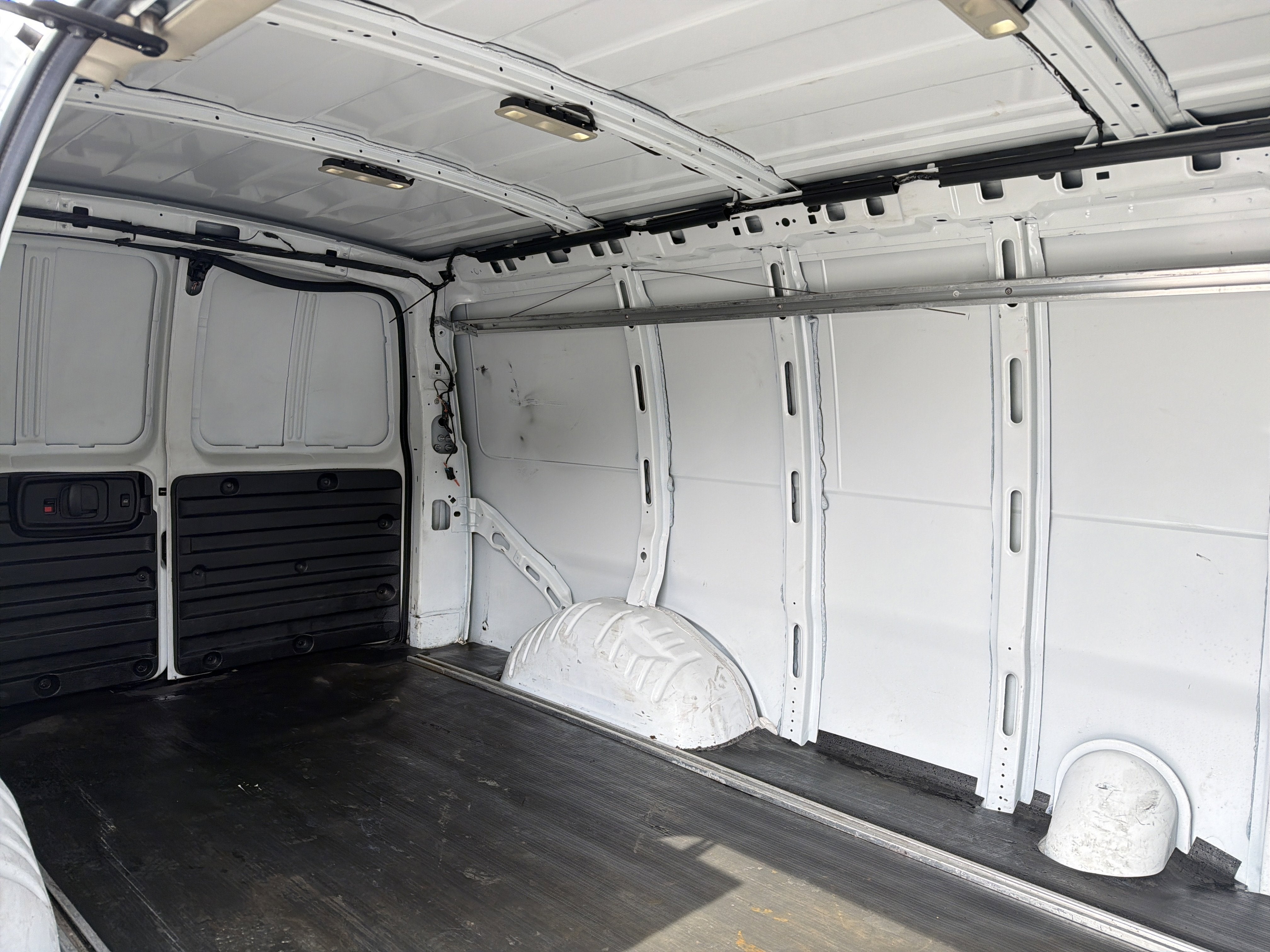 2021 Chevrolet Express Cargo 3500 RWD 3500 Regular Wheelbase WT