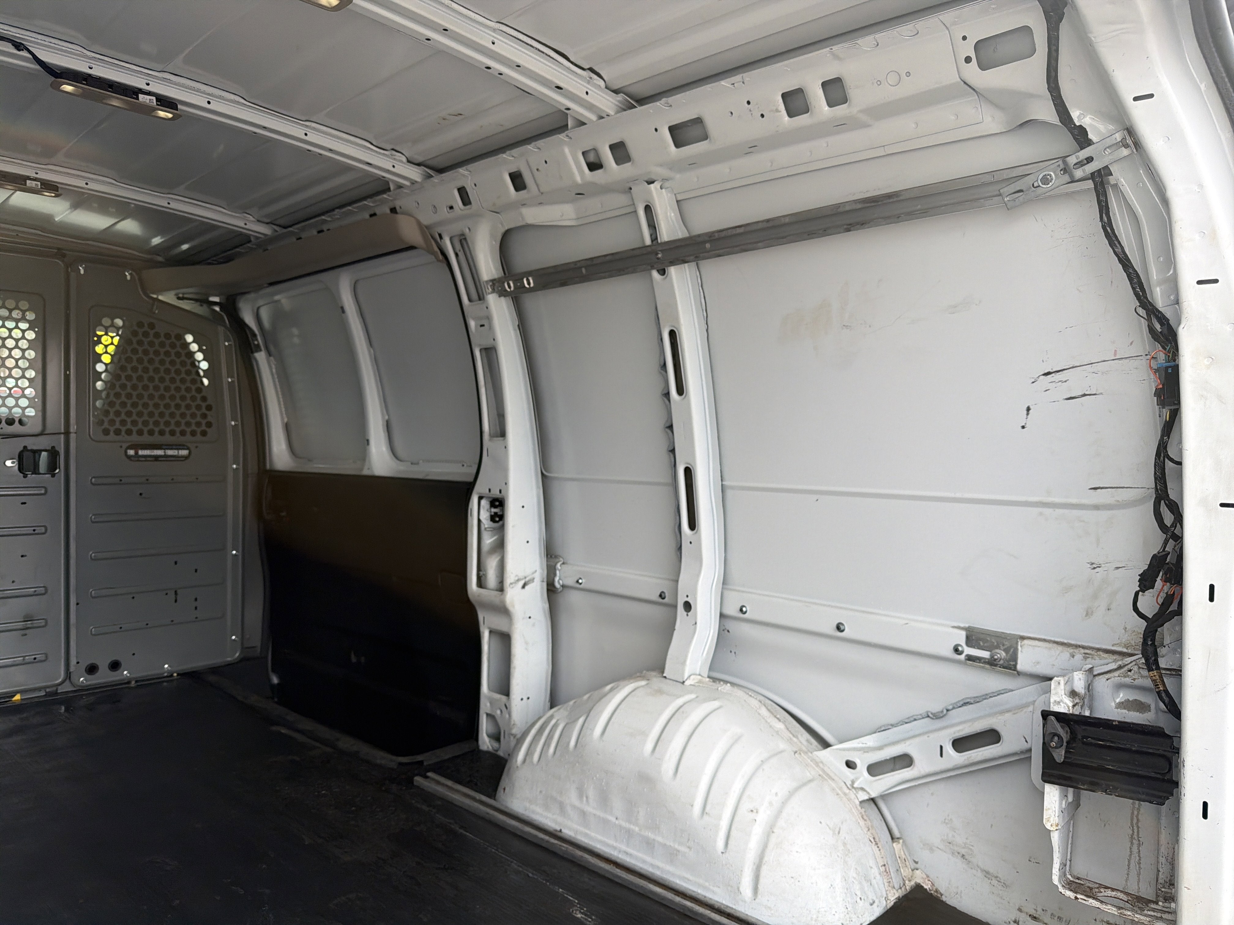 2021 Chevrolet Express Cargo 3500 RWD 3500 Regular Wheelbase WT