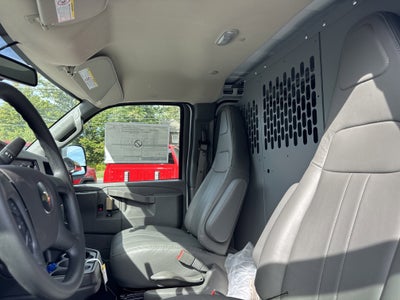 2025 Chevrolet Express Cargo 3500 WT