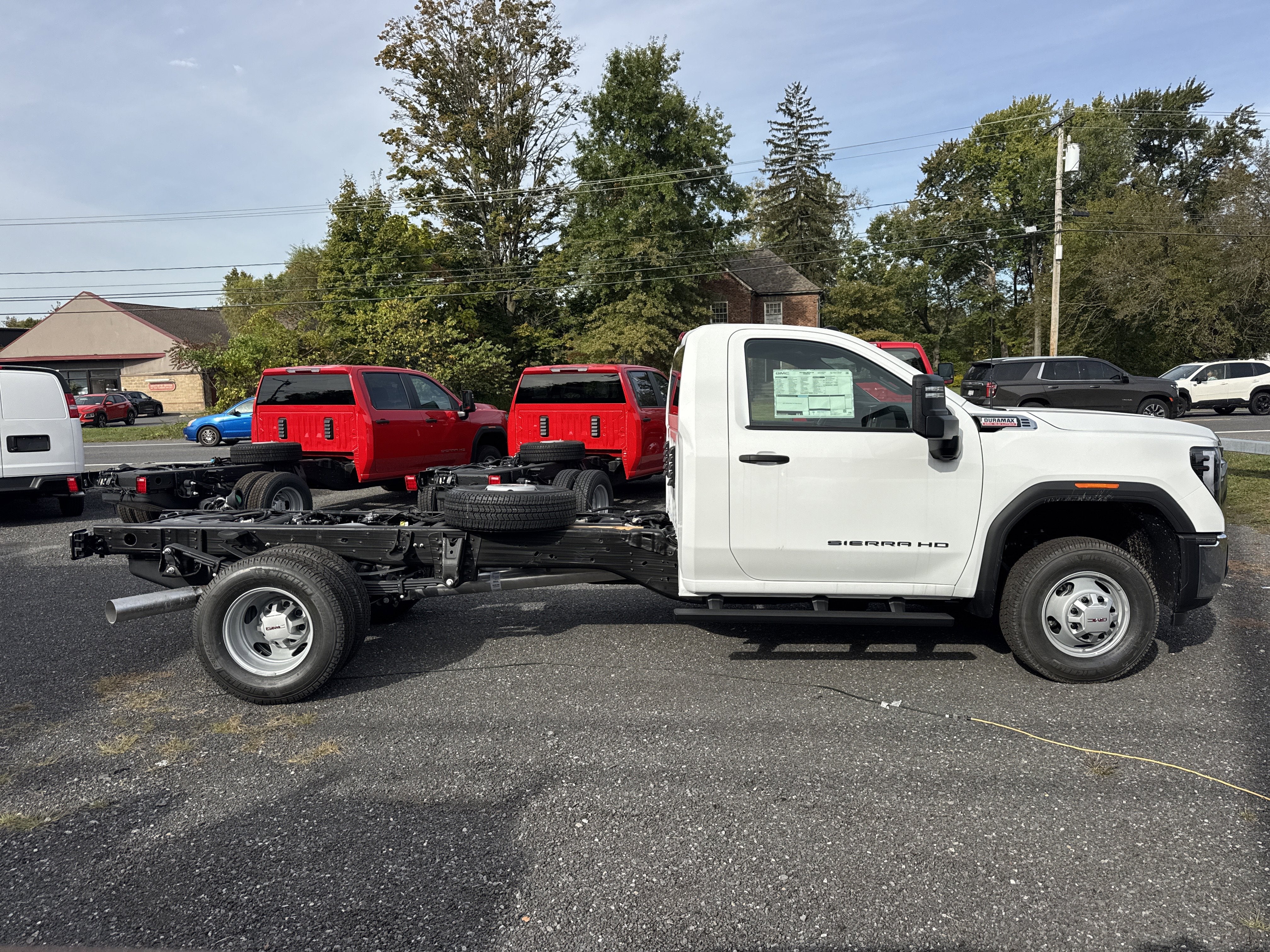 2025 GMC Sierra 3500 HD Chassis Cab Pro