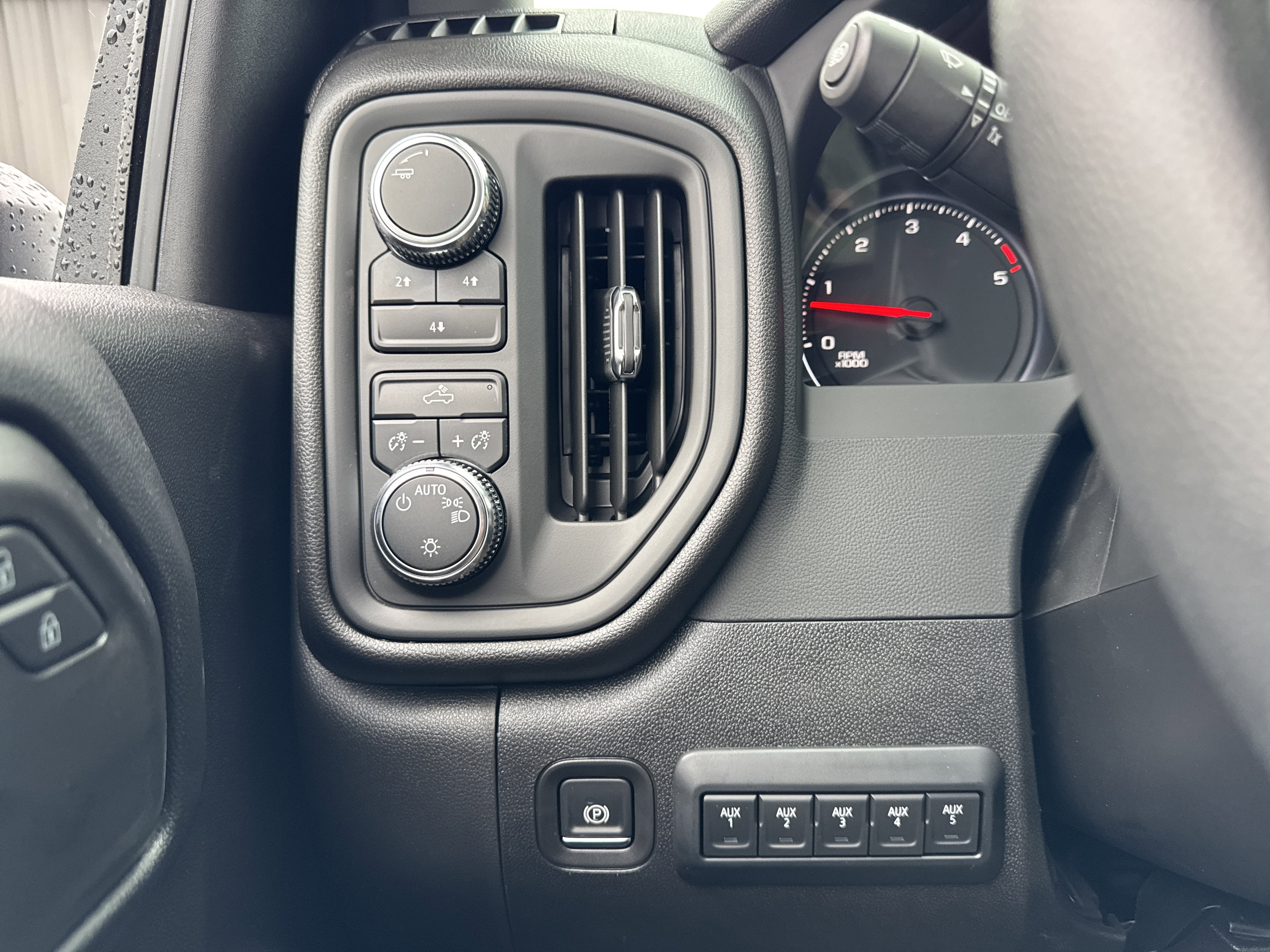 2025 GMC Sierra 3500 HD Chassis Cab Pro