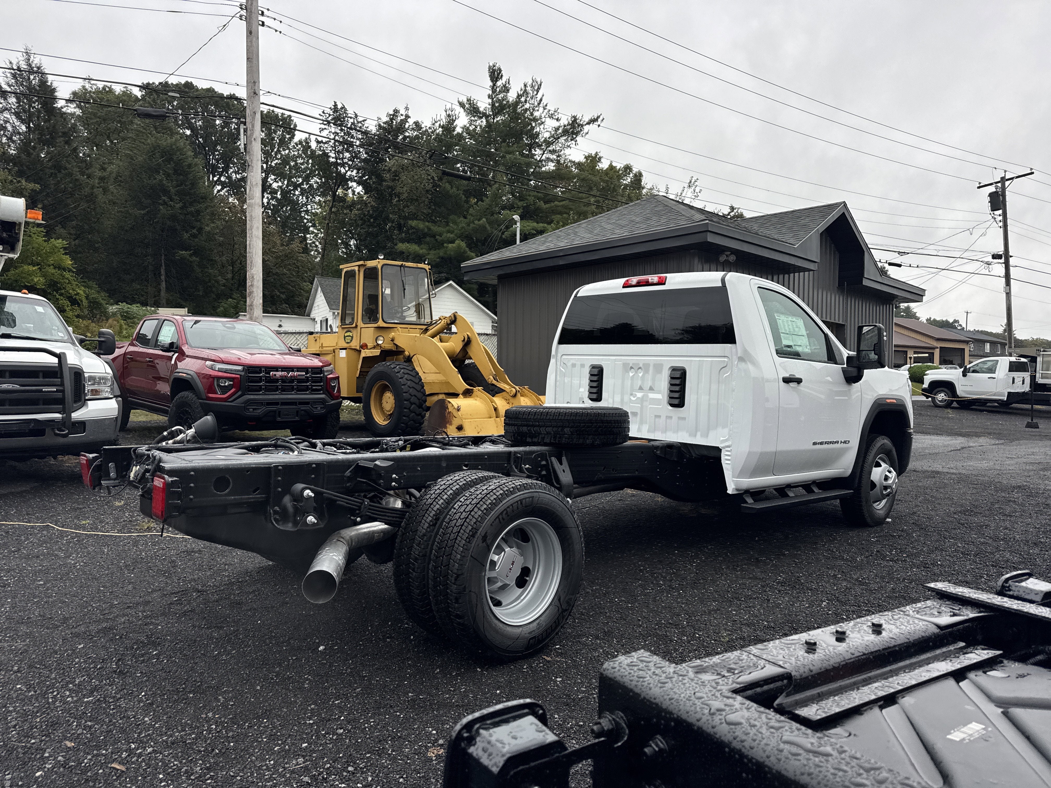 2025 GMC Sierra 3500 HD Chassis Cab Pro