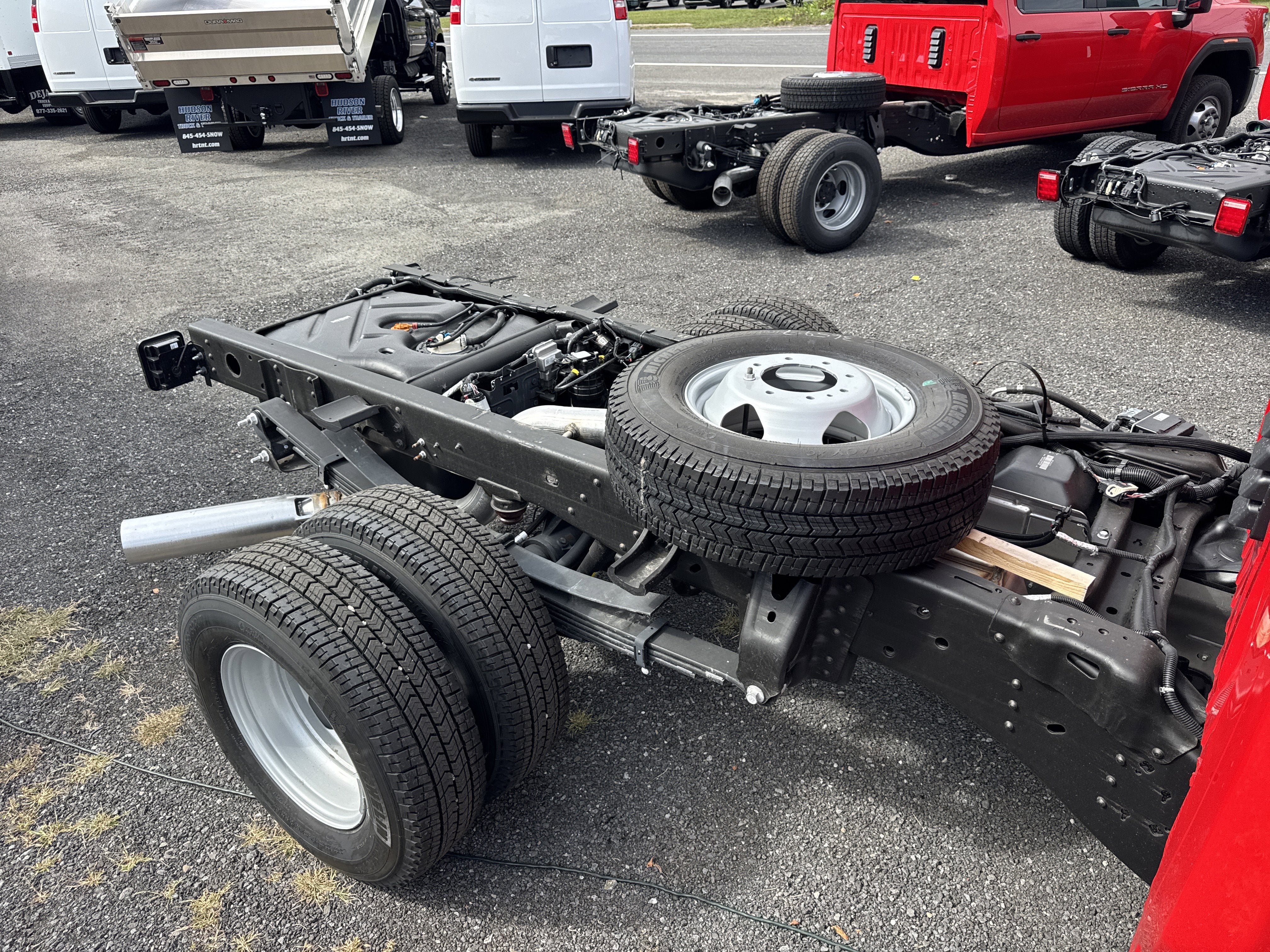 2025 GMC Sierra 3500 HD Chassis Cab Pro