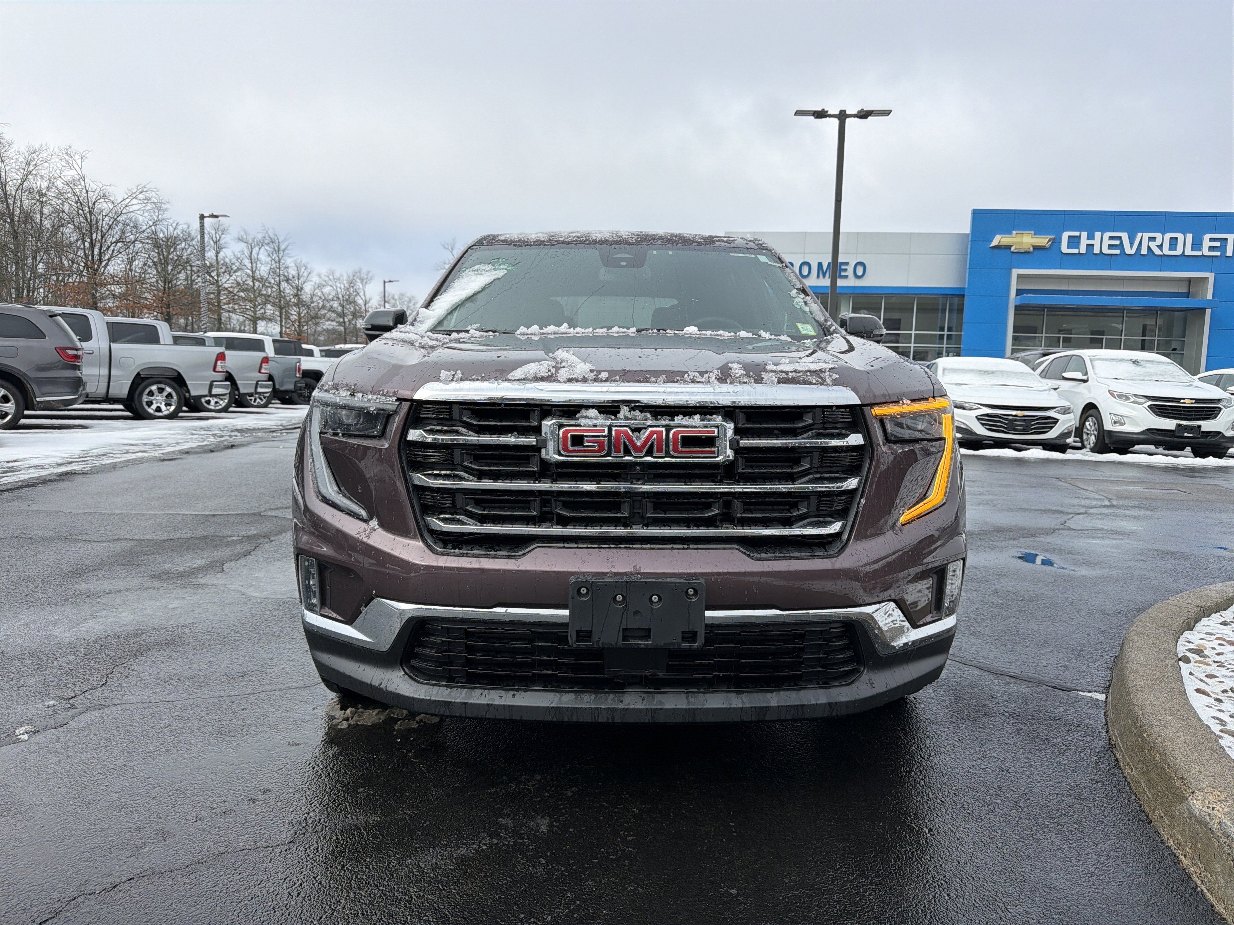 2024 GMC Acadia Elevation