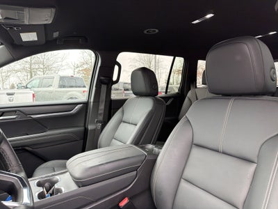 2024 GMC Acadia Elevation